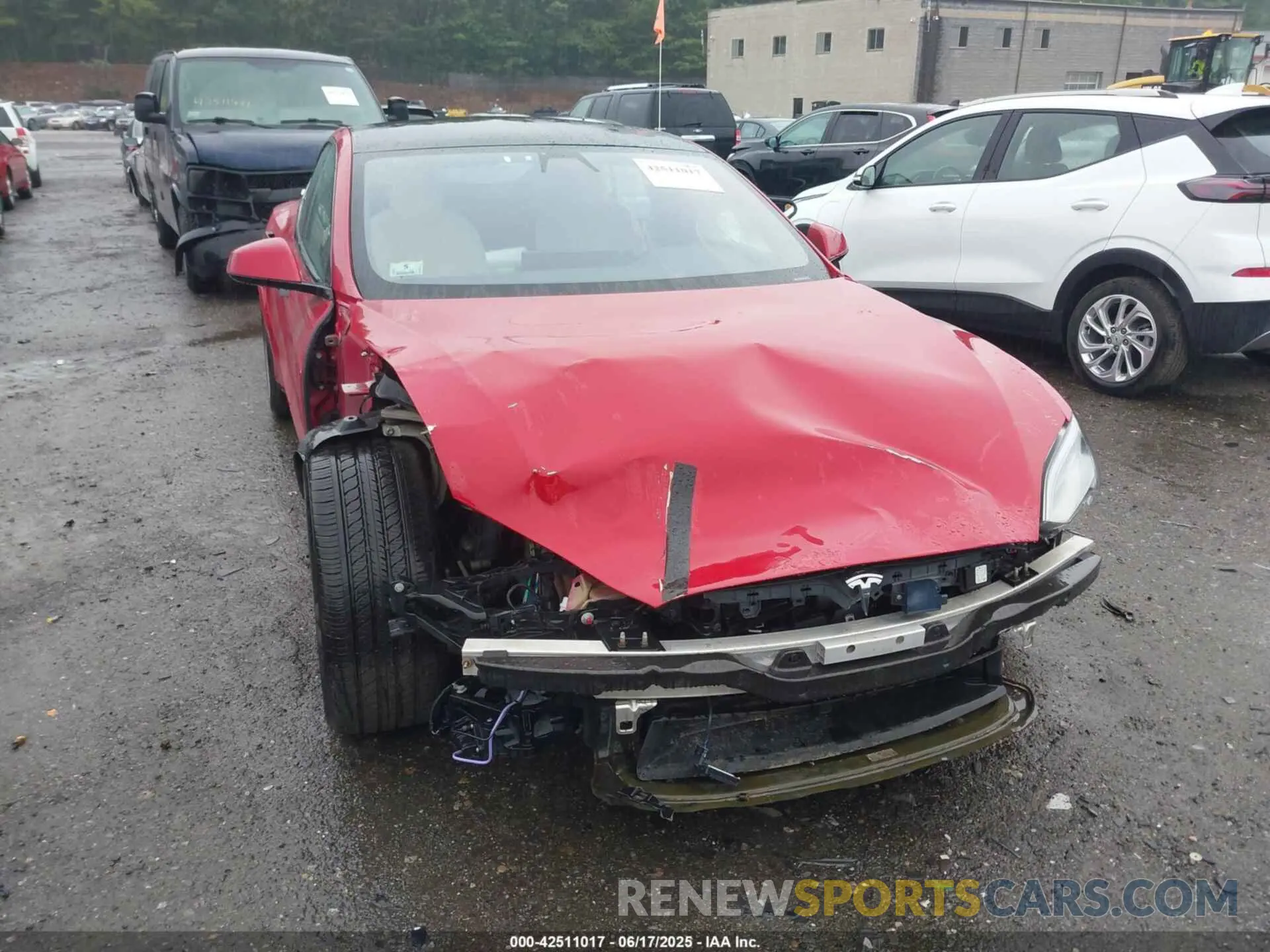 11 Photograph of a damaged car 5YJSA1E53MF428488 TESLA MODEL S 2021