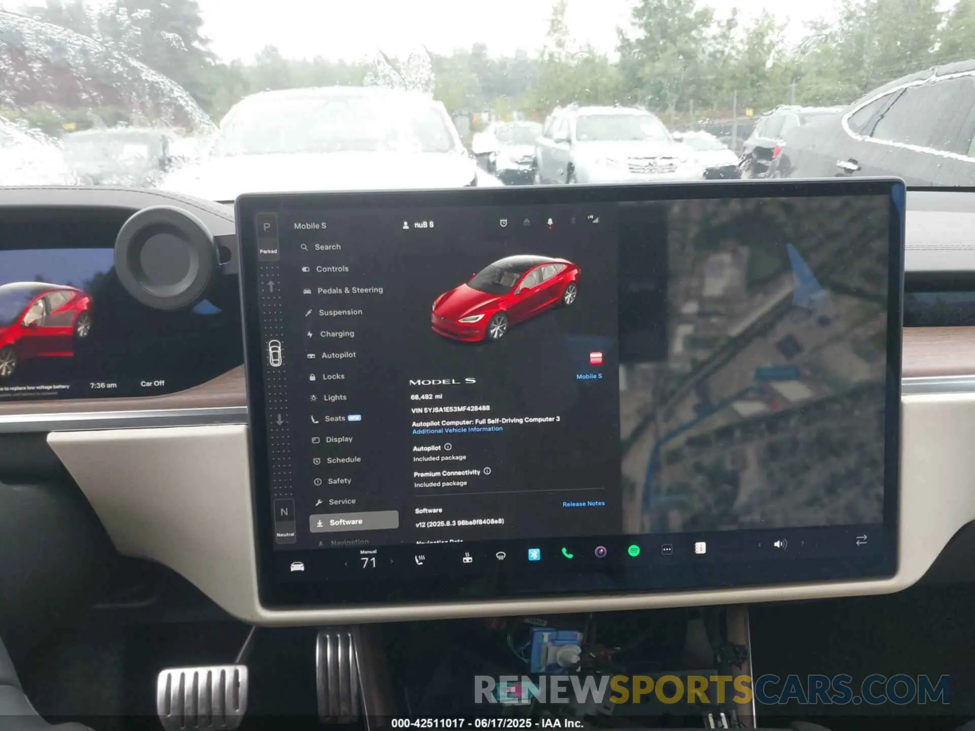 17 Photograph of a damaged car 5YJSA1E53MF428488 TESLA MODEL S 2021