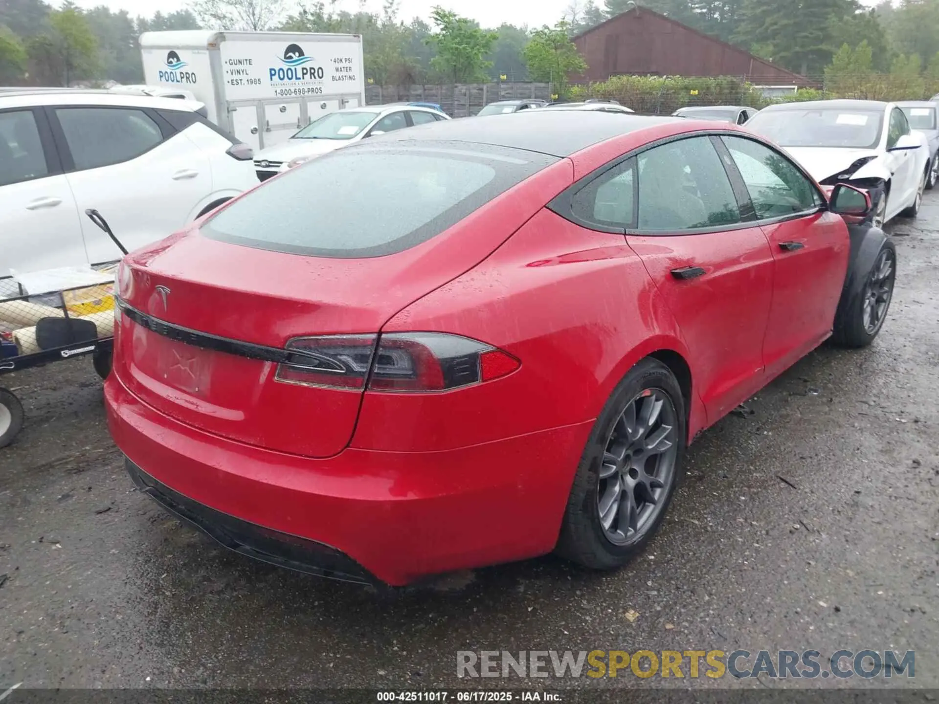 4 Photograph of a damaged car 5YJSA1E53MF428488 TESLA MODEL S 2021