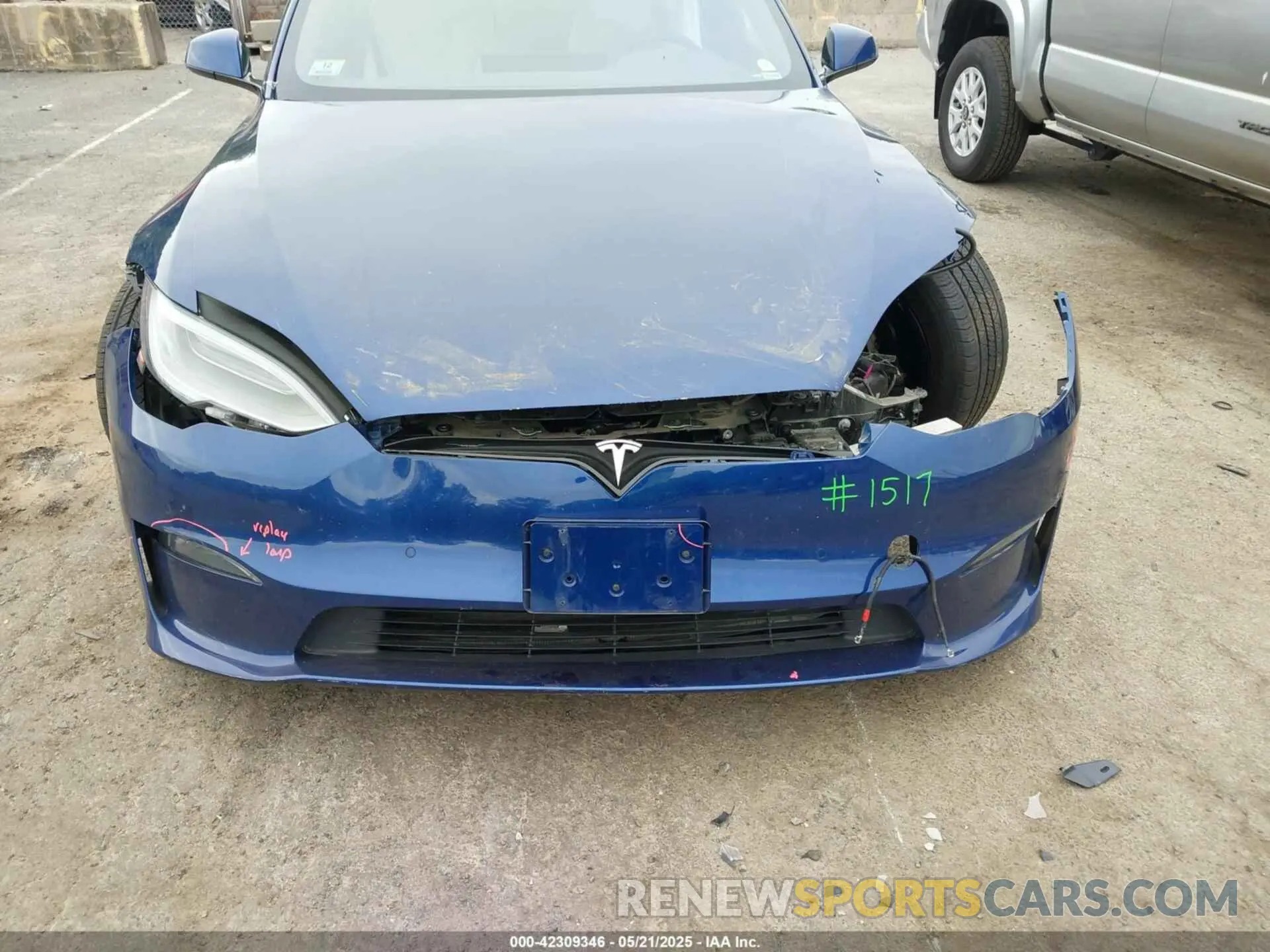 22 Photograph of a damaged car 5YJSA1E54MF455554 TESLA MODEL S 2021