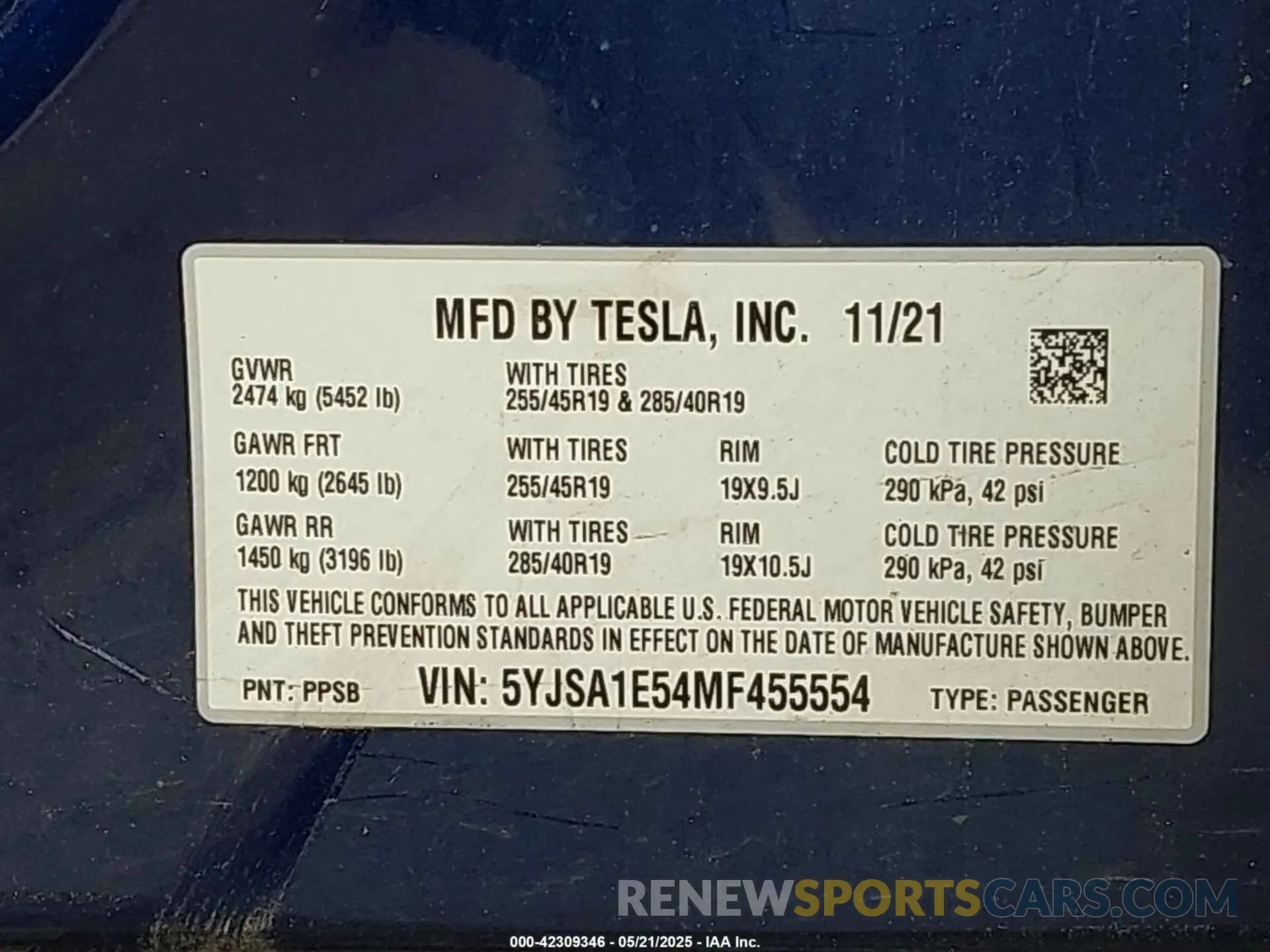 9 Photograph of a damaged car 5YJSA1E54MF455554 TESLA MODEL S 2021