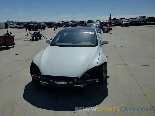11 Photograph of a damaged car 5YJSA1E55MF441047 TESLA MODEL S 2021