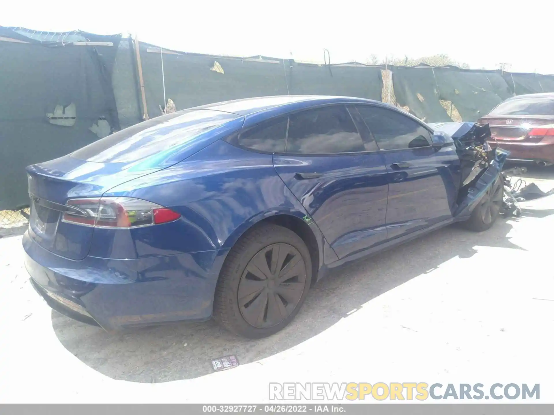 4 Photograph of a damaged car 5YJSA1E55MF454753 TESLA MODEL S 2021