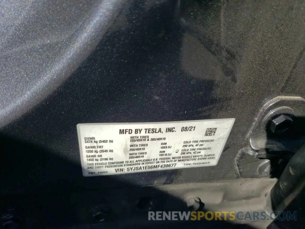 12 Photograph of a damaged car 5YJSA1E56MF439677 TESLA MODEL S 2021