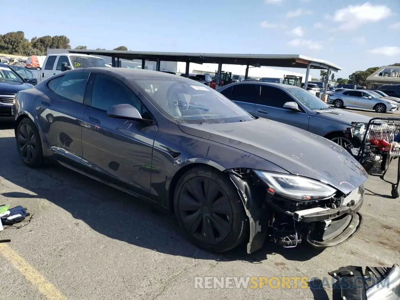 4 Photograph of a damaged car 5YJSA1E56MF439677 TESLA MODEL S 2021