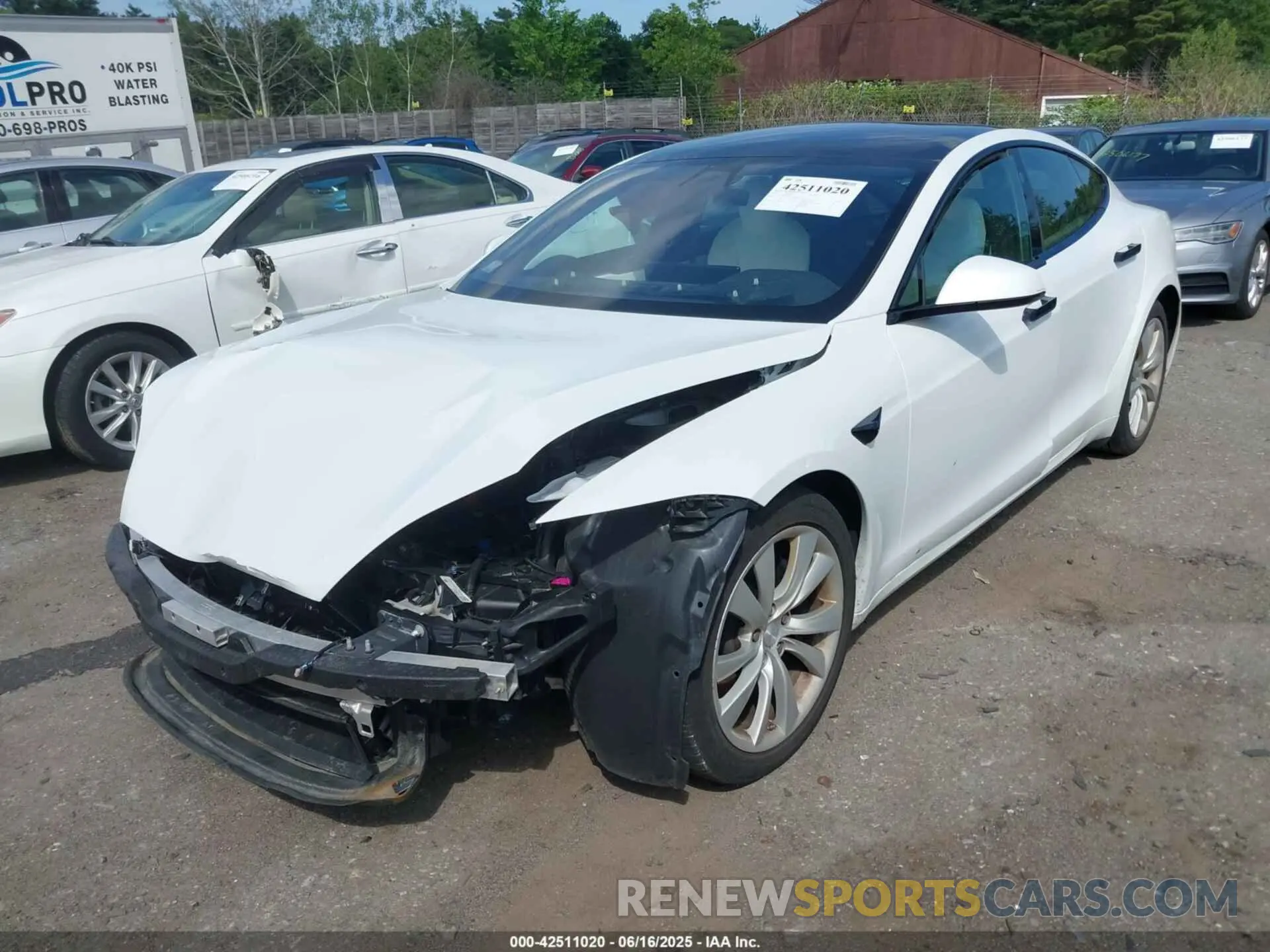 2 Photograph of a damaged car 5YJSA1E57MF428512 TESLA MODEL S 2021