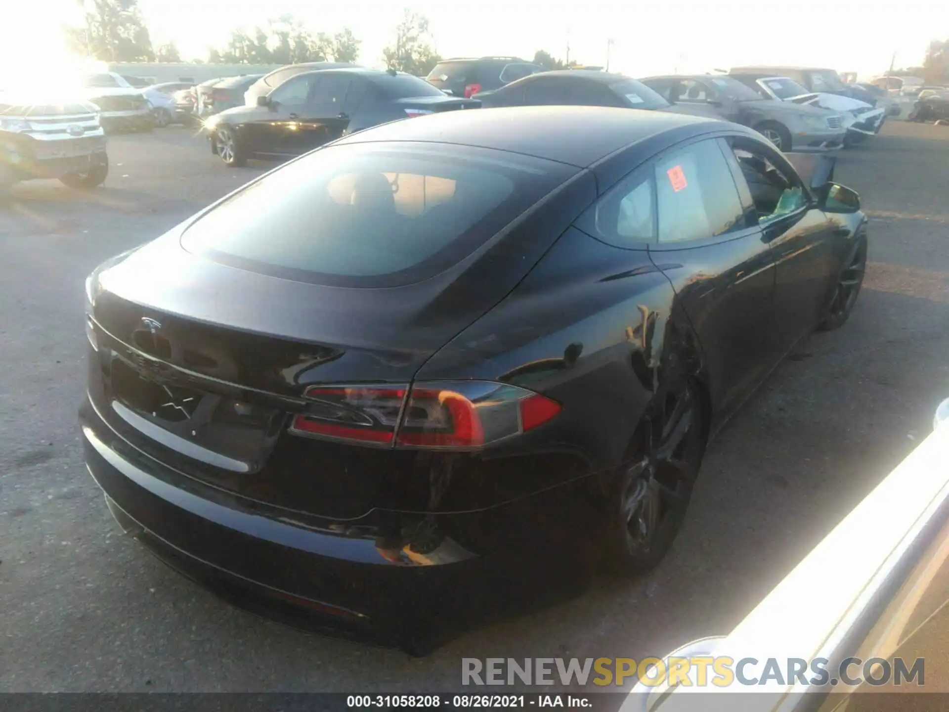 4 Photograph of a damaged car 5YJSA1E57MF436187 TESLA MODEL S 2021