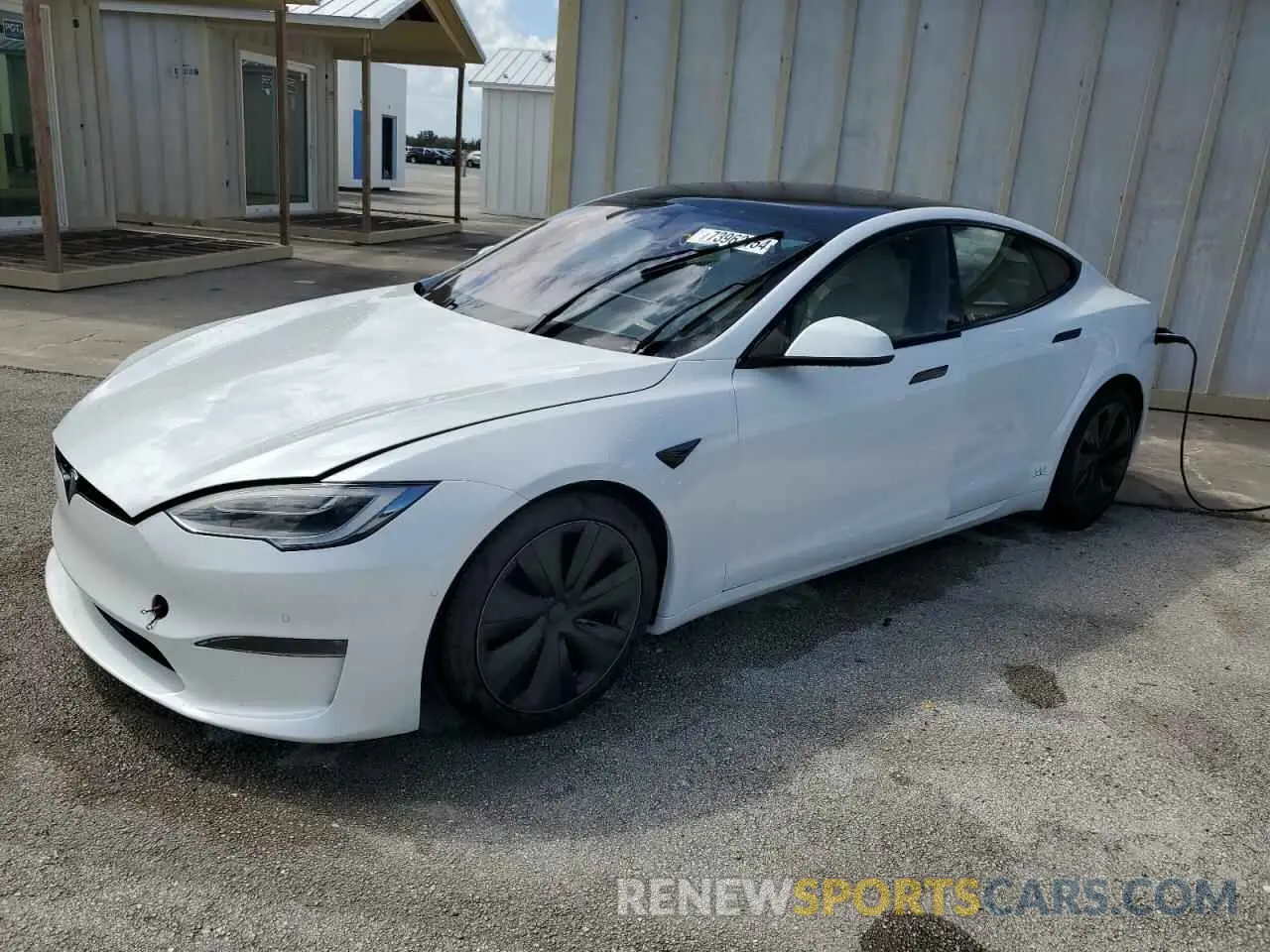 1 Photograph of a damaged car 5YJSA1E57MF453359 TESLA MODEL S 2021