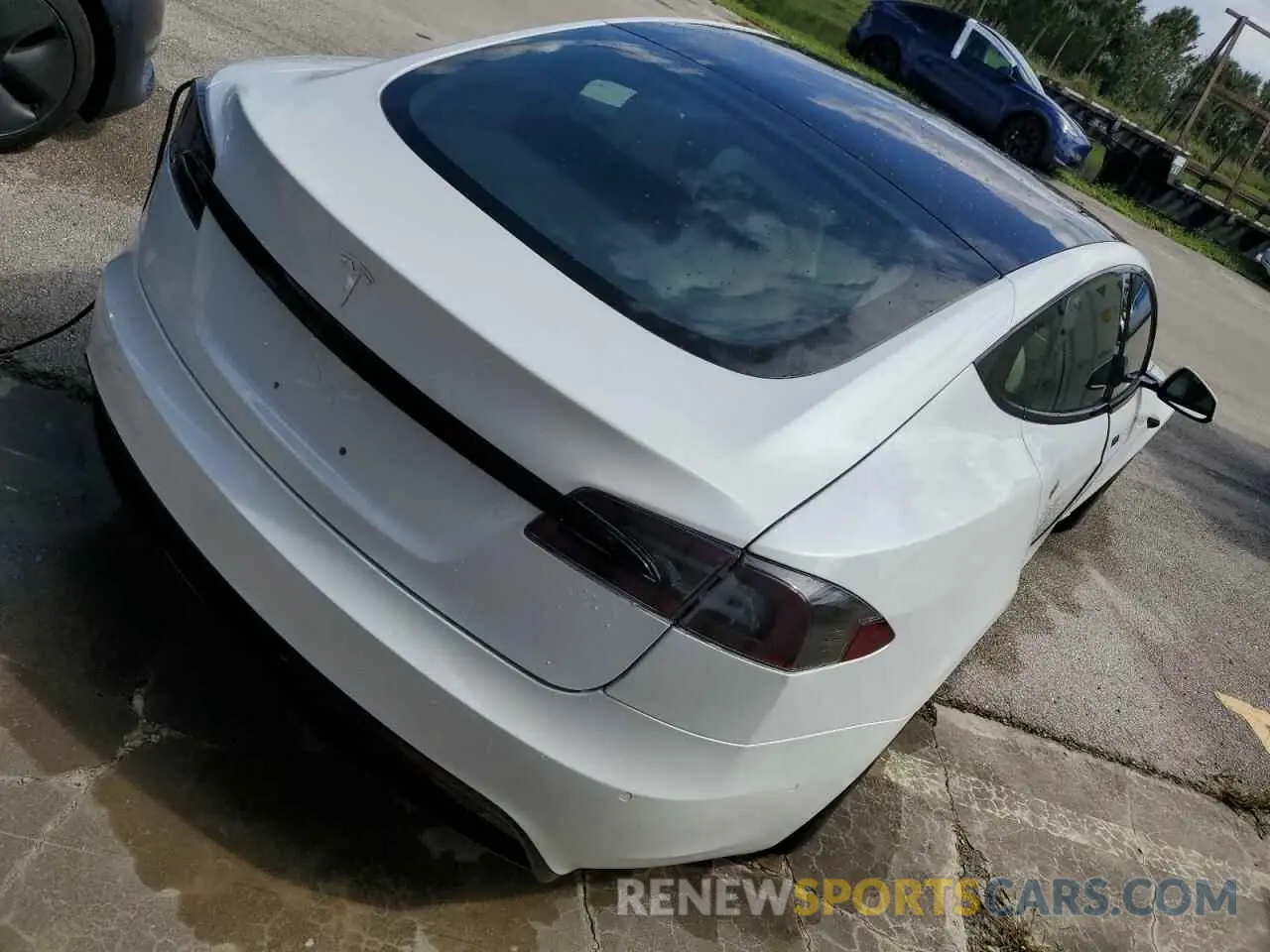 3 Photograph of a damaged car 5YJSA1E57MF453359 TESLA MODEL S 2021