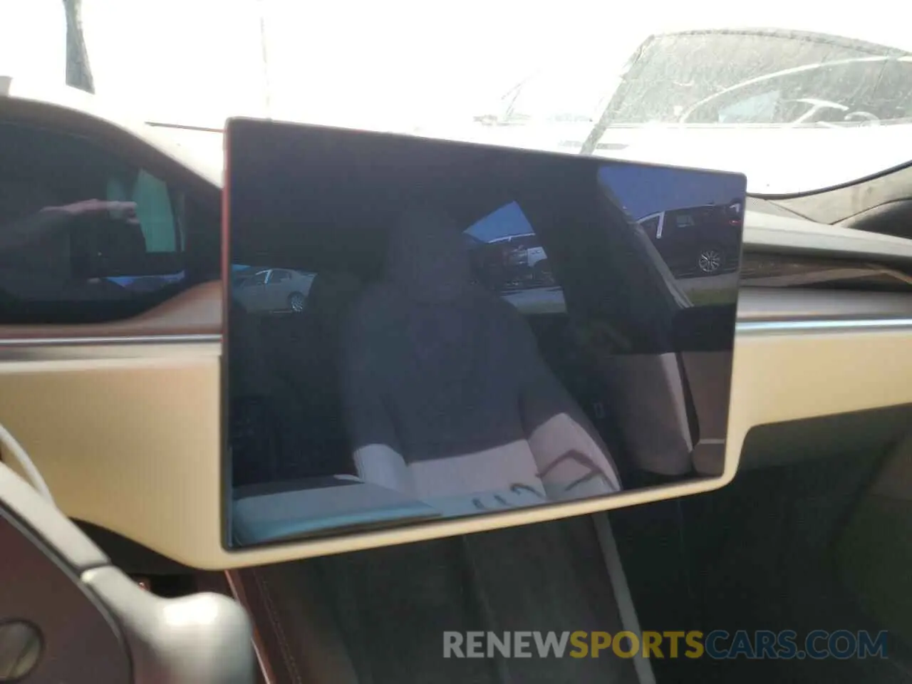 9 Photograph of a damaged car 5YJSA1E57MF453359 TESLA MODEL S 2021