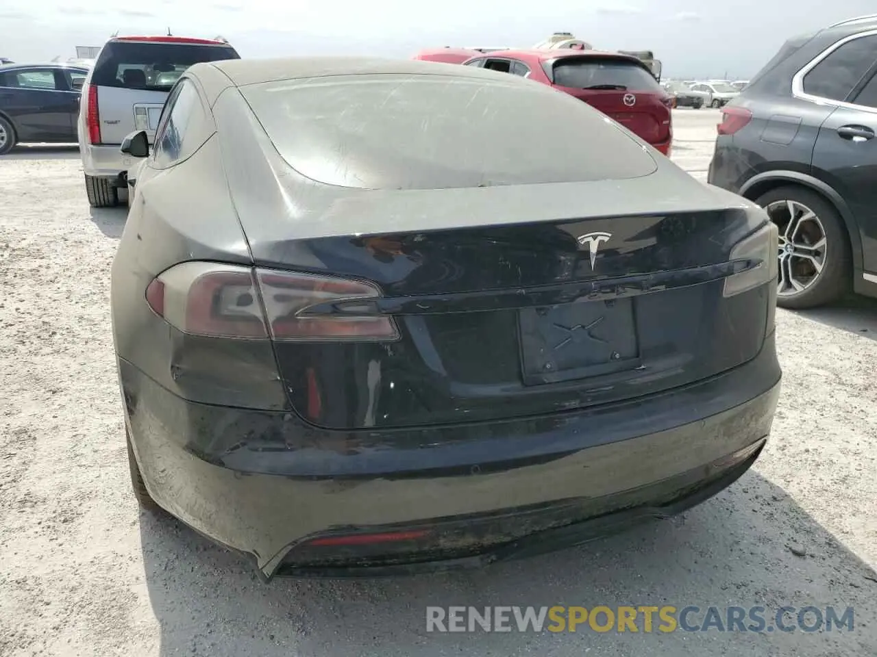 6 Photograph of a damaged car 5YJSA1E57MF454429 TESLA MODEL S 2021