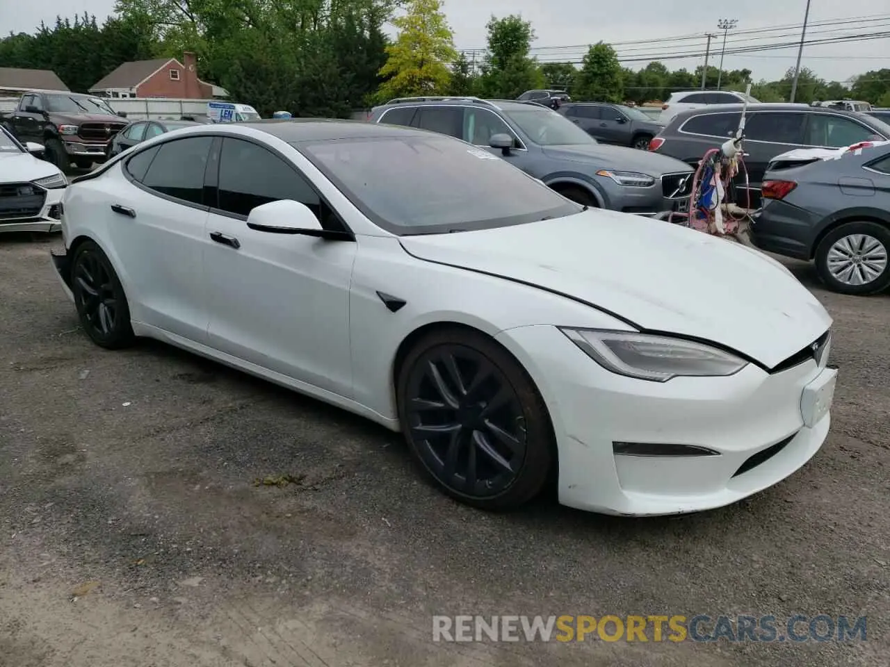 4 Photograph of a damaged car 5YJSA1E59MF438359 TESLA MODEL S 2021