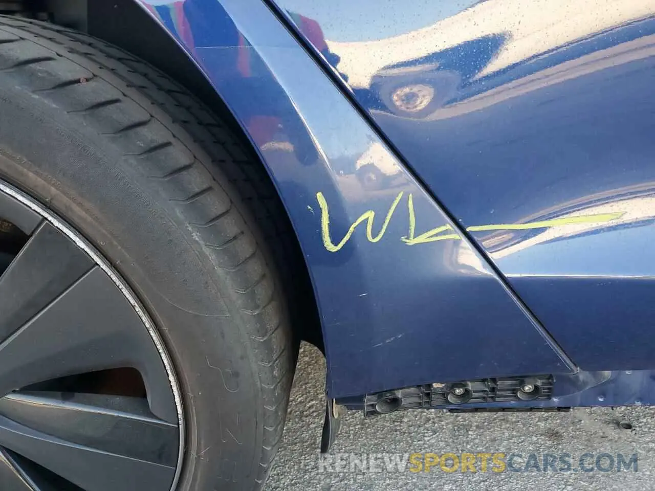 12 Photograph of a damaged car 5YJSA1E59MF439799 TESLA MODEL S 2021