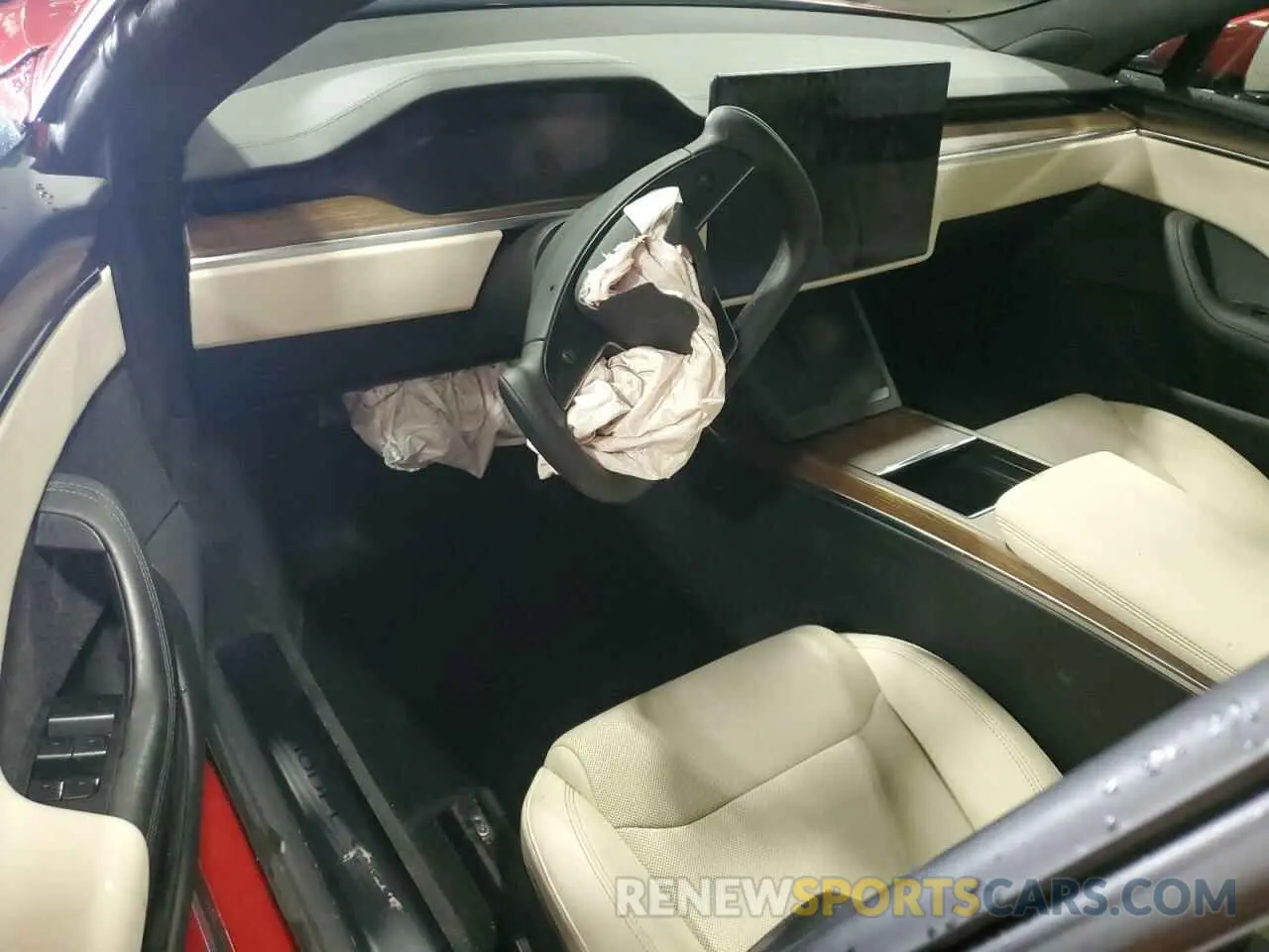 8 Photograph of a damaged car 5YJSA1E59MF455260 TESLA MODEL S 2021