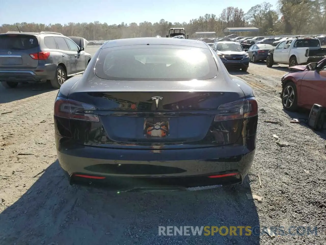 6 Photograph of a damaged car 5YJSA1E5XMF433431 TESLA MODEL S 2021