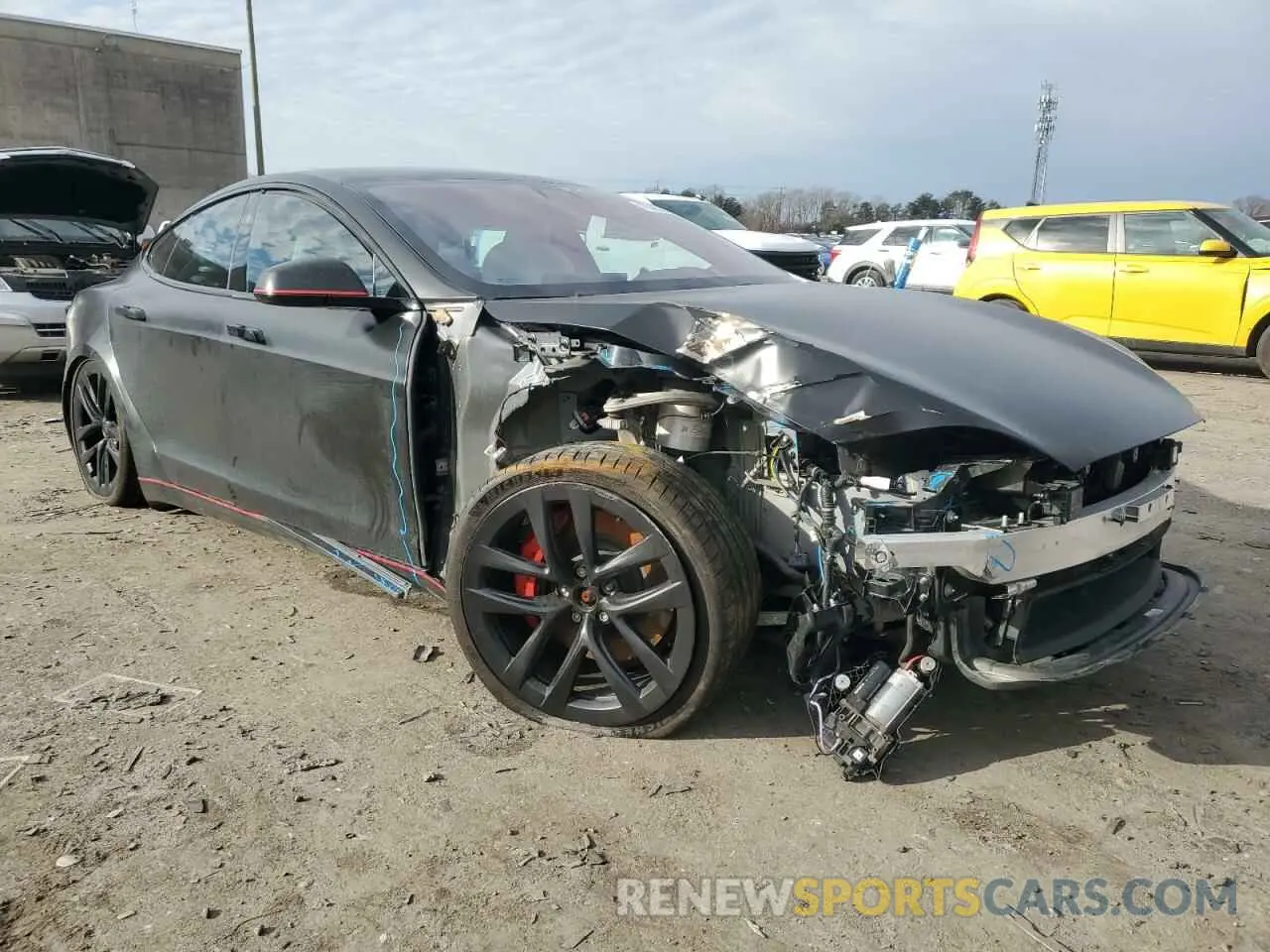 4 Photograph of a damaged car 5YJSA1E5XMF435213 TESLA MODEL S 2021