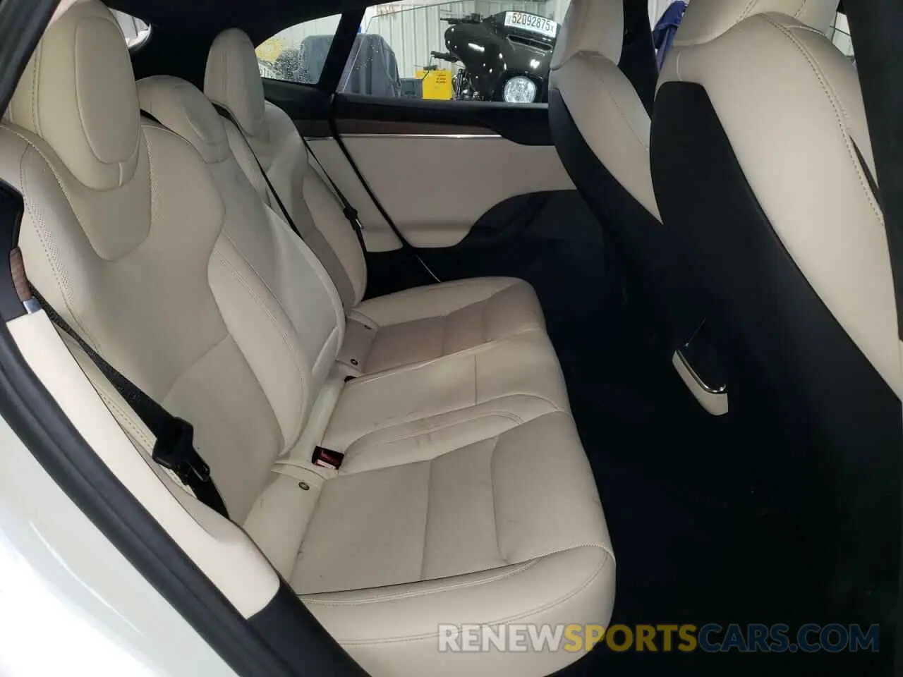 10 Photograph of a damaged car 5YJSA1E5XMF439827 TESLA MODEL S 2021