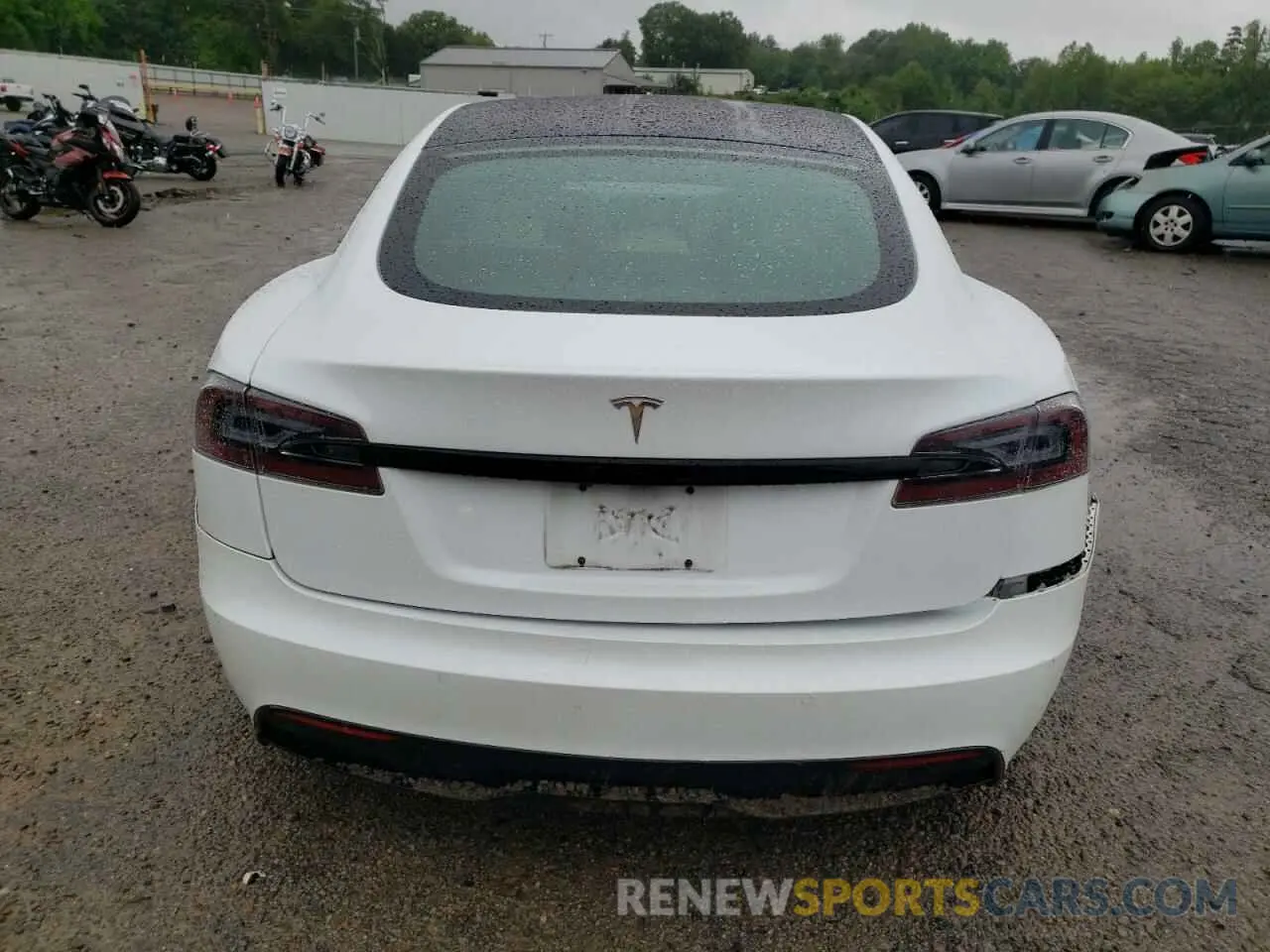 6 Photograph of a damaged car 5YJSA1E5XMF439827 TESLA MODEL S 2021