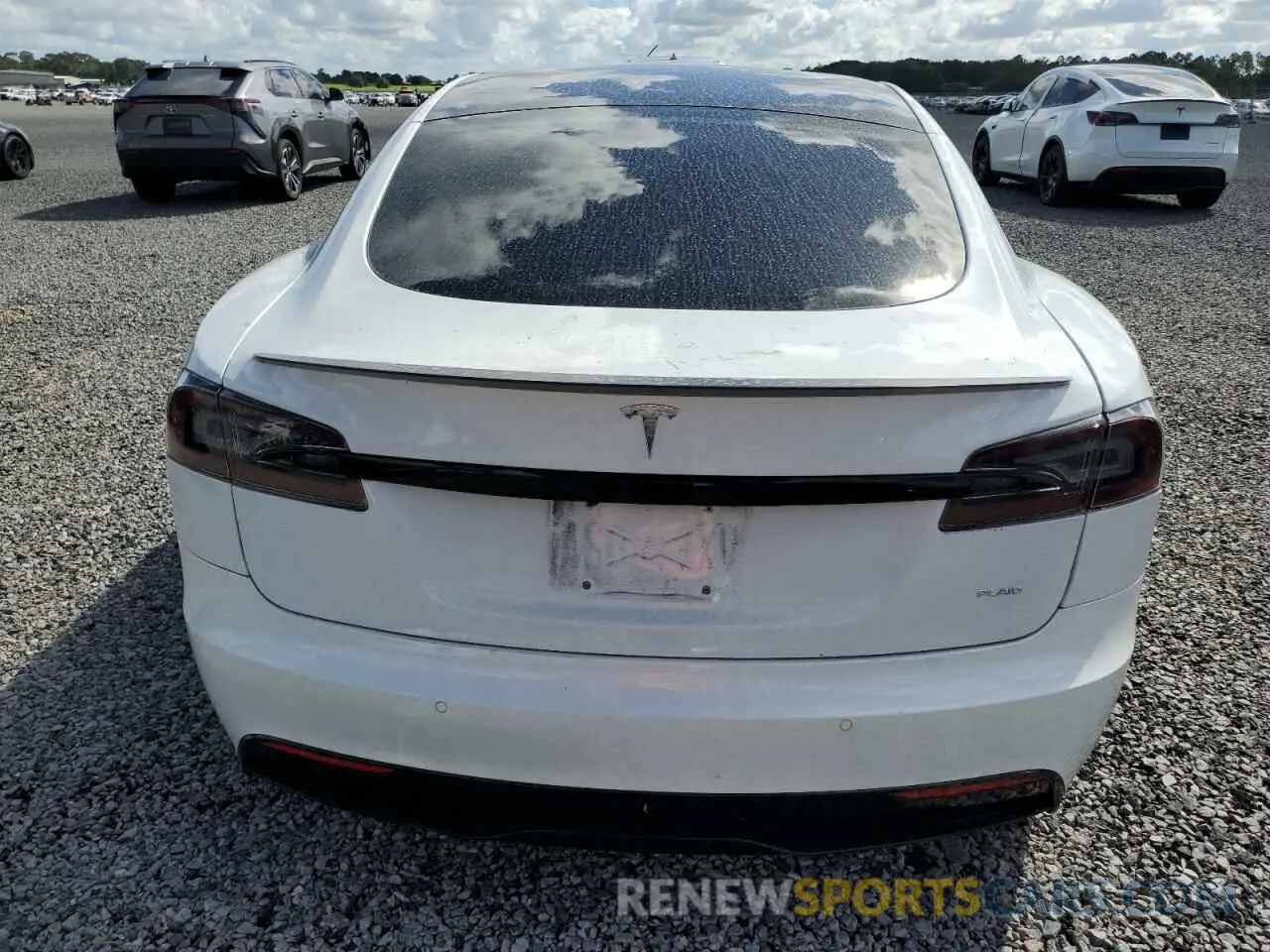 6 Photograph of a damaged car 5YJSA1E60MF439859 TESLA MODEL S 2021
