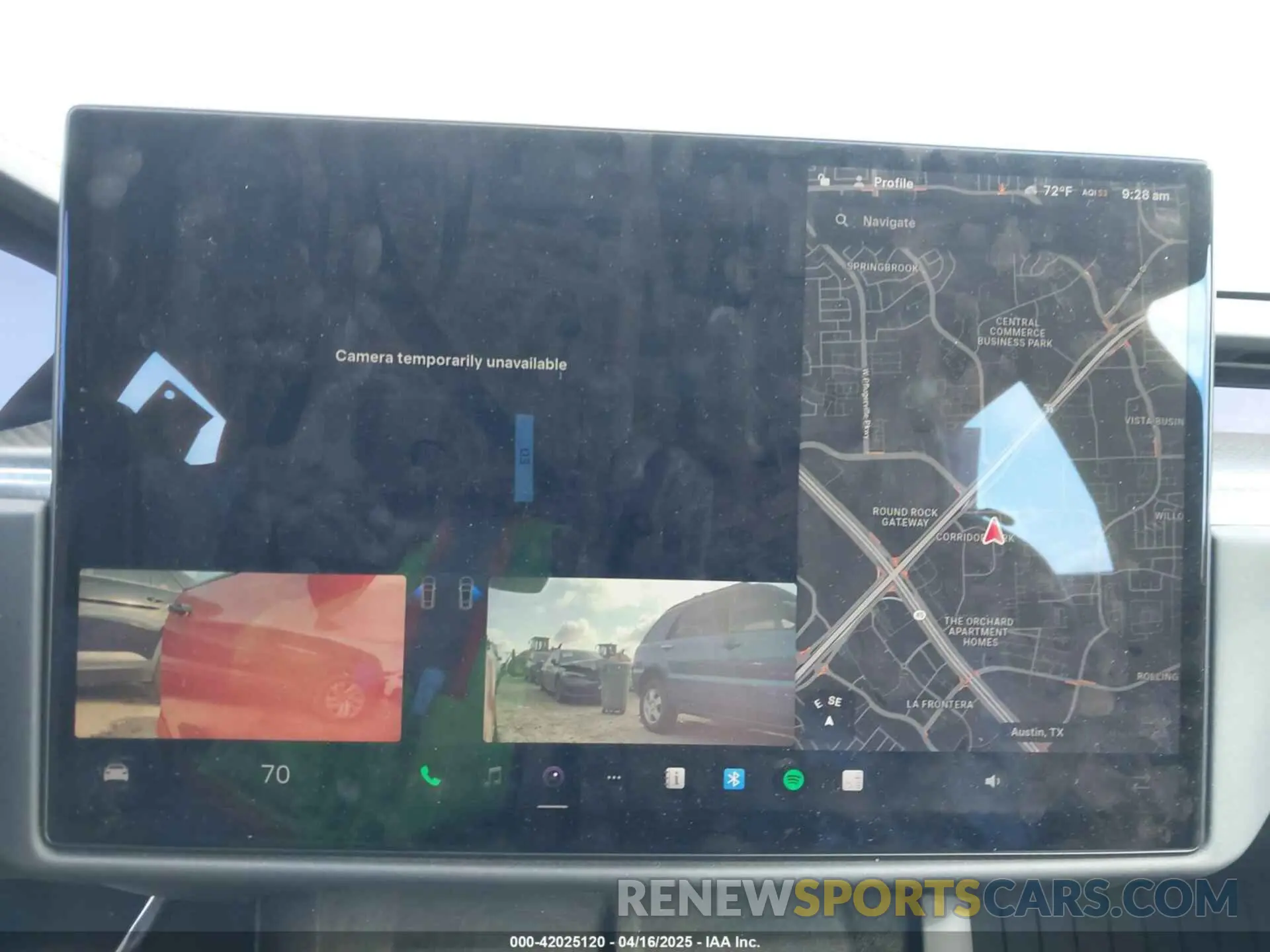 18 Photograph of a damaged car 5YJSA1E60MF447203 TESLA MODEL S 2021