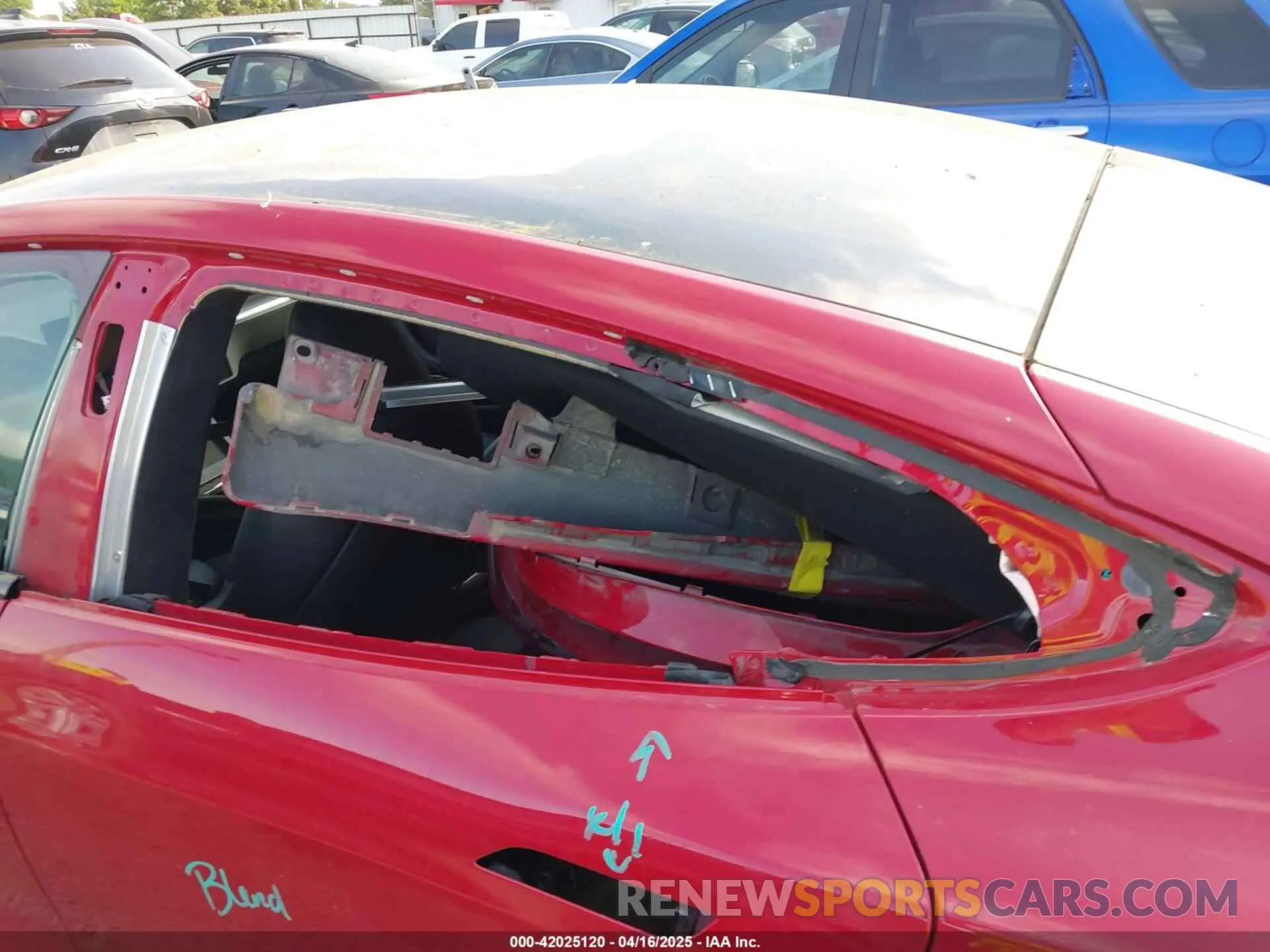 22 Photograph of a damaged car 5YJSA1E60MF447203 TESLA MODEL S 2021