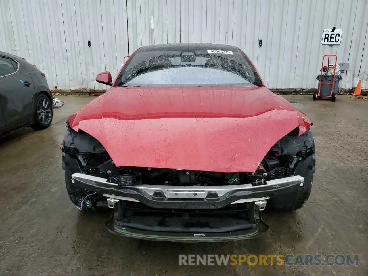 5 Photograph of a damaged car 5YJSA1E61MF436369 TESLA MODEL S 2021