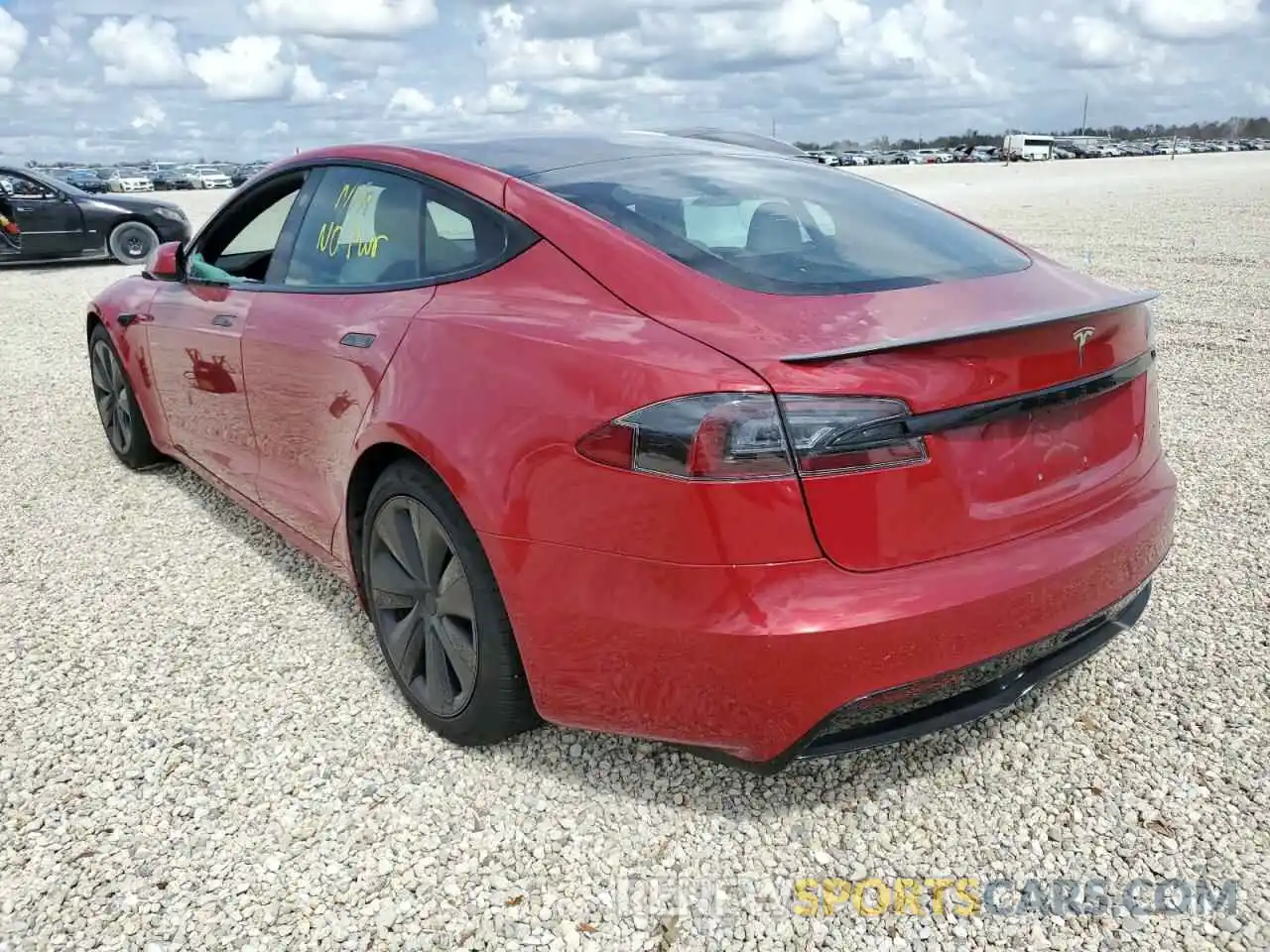 3 Photograph of a damaged car 5YJSA1E61MF438591 TESLA MODEL S 2021