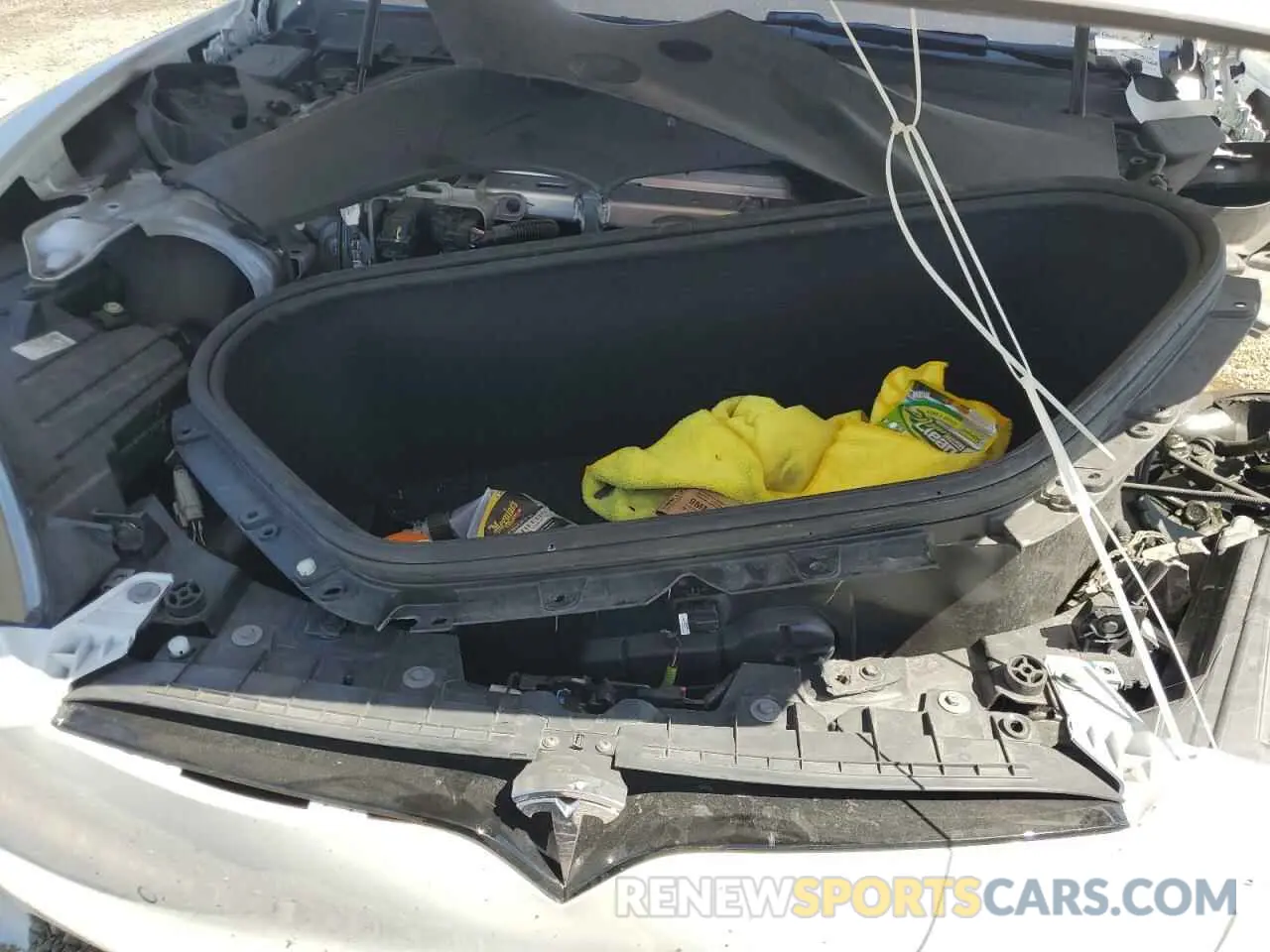 11 Photograph of a damaged car 5YJSA1E62MF442617 TESLA MODEL S 2021