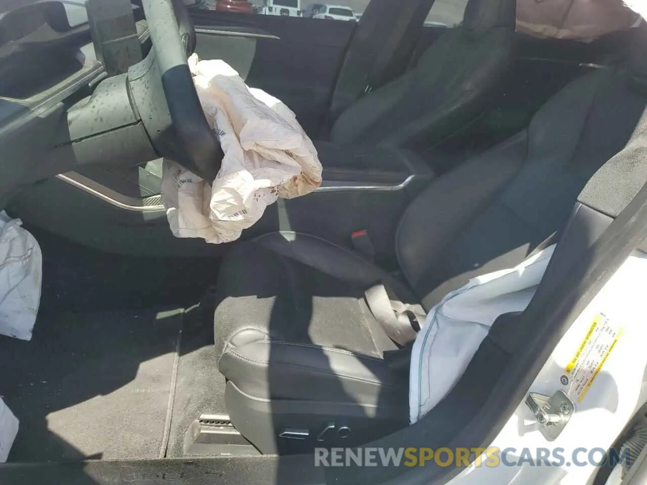 7 Photograph of a damaged car 5YJSA1E62MF442617 TESLA MODEL S 2021