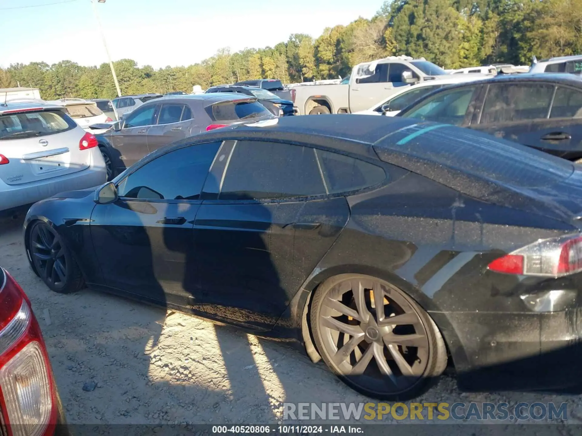 14 Photograph of a damaged car 5YJSA1E62MF451785 TESLA MODEL S 2021