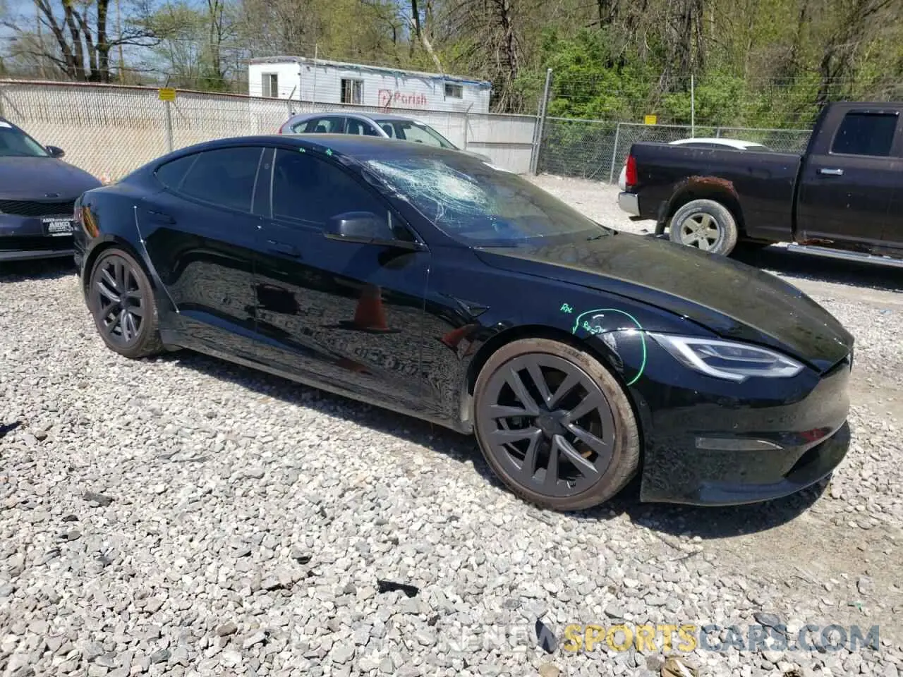 4 Photograph of a damaged car 5YJSA1E63MF451391 TESLA MODEL S 2021