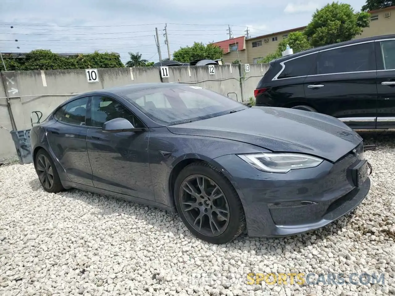 4 Photograph of a damaged car 5YJSA1E63MF451746 TESLA MODEL S 2021