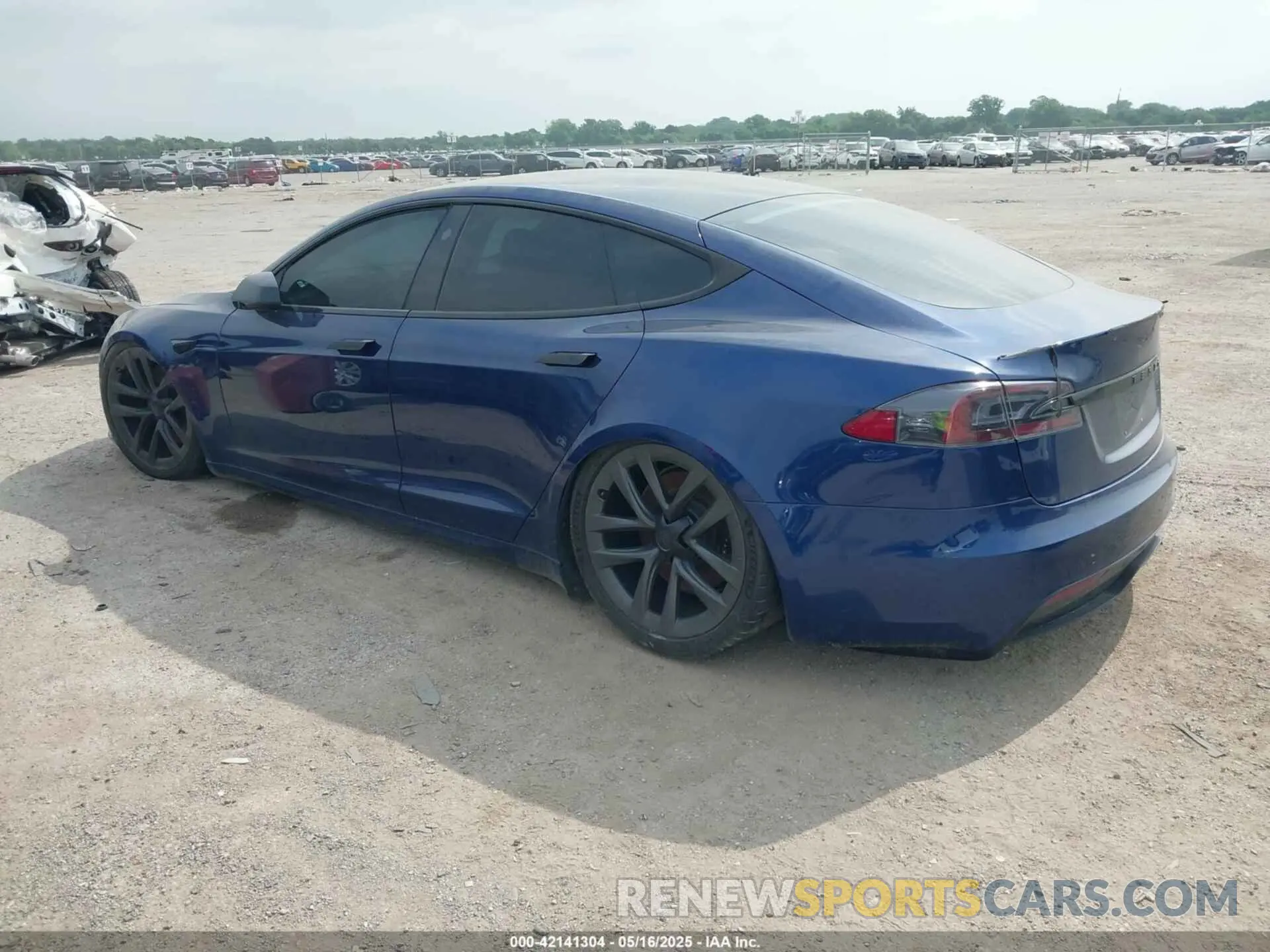 3 Photograph of a damaged car 5YJSA1E64MF442036 TESLA MODEL S 2021