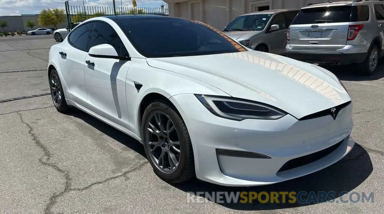 1 Photograph of a damaged car 5YJSA1E64MF447124 TESLA MODEL S 2021