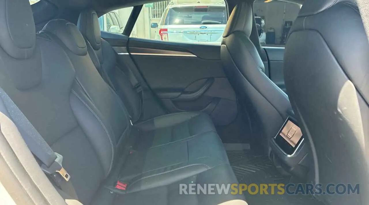 6 Photograph of a damaged car 5YJSA1E64MF447124 TESLA MODEL S 2021