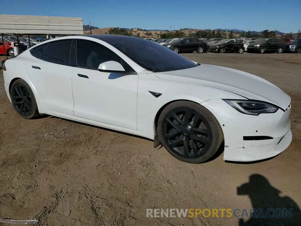 4 Photograph of a damaged car 5YJSA1E65MF447519 TESLA MODEL S 2021