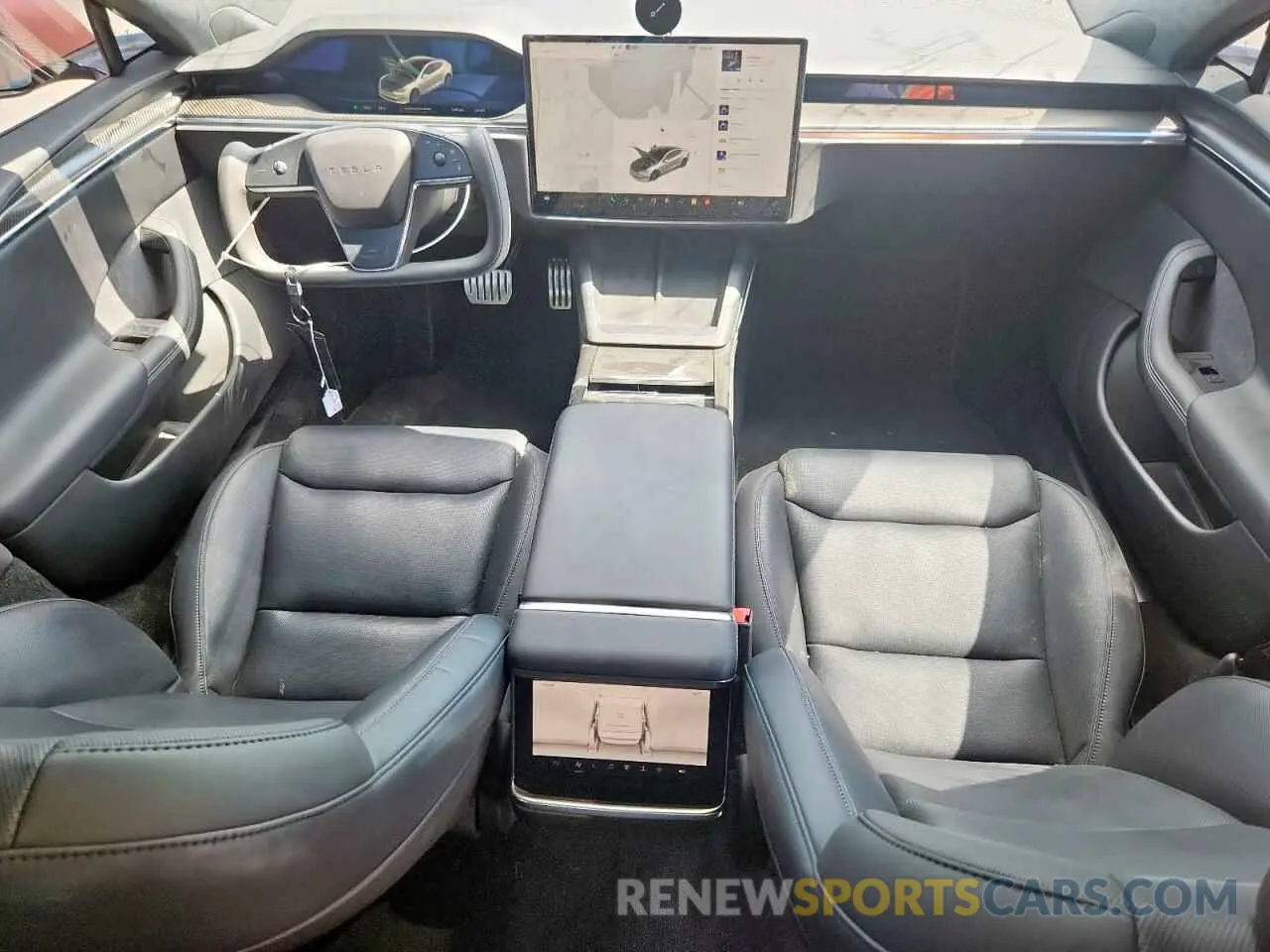 8 Photograph of a damaged car 5YJSA1E66MF438201 TESLA MODEL S 2021