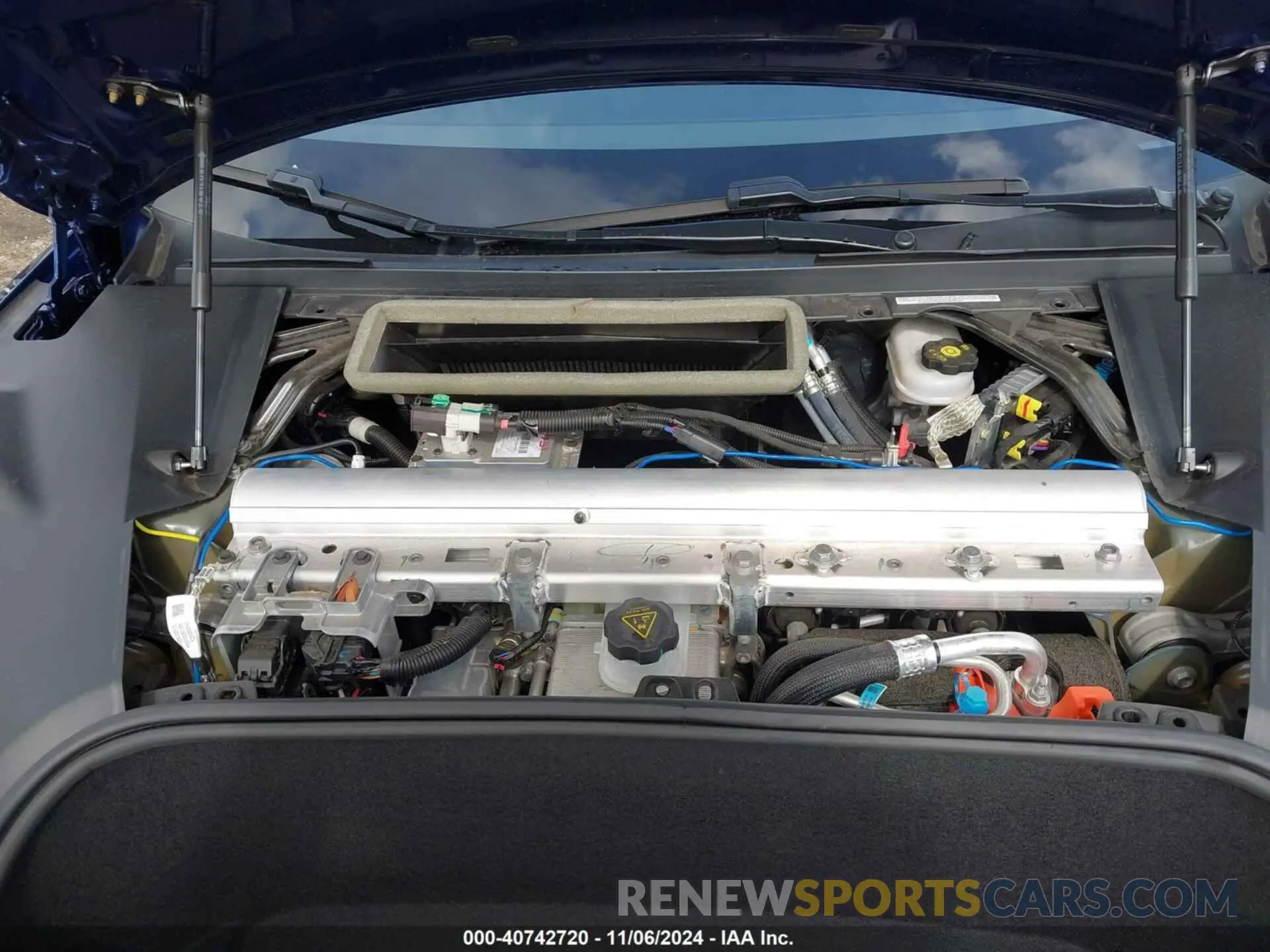 10 Photograph of a damaged car 5YJSA1E68MF451970 TESLA MODEL S 2021