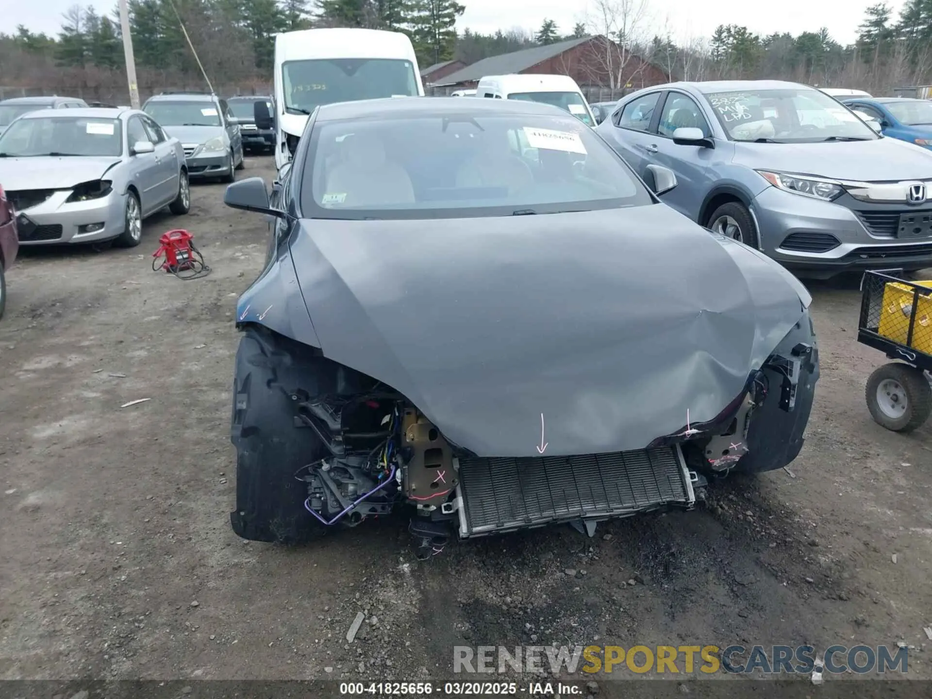 12 Photograph of a damaged car 5YJSA1E69MF439147 TESLA MODEL S 2021