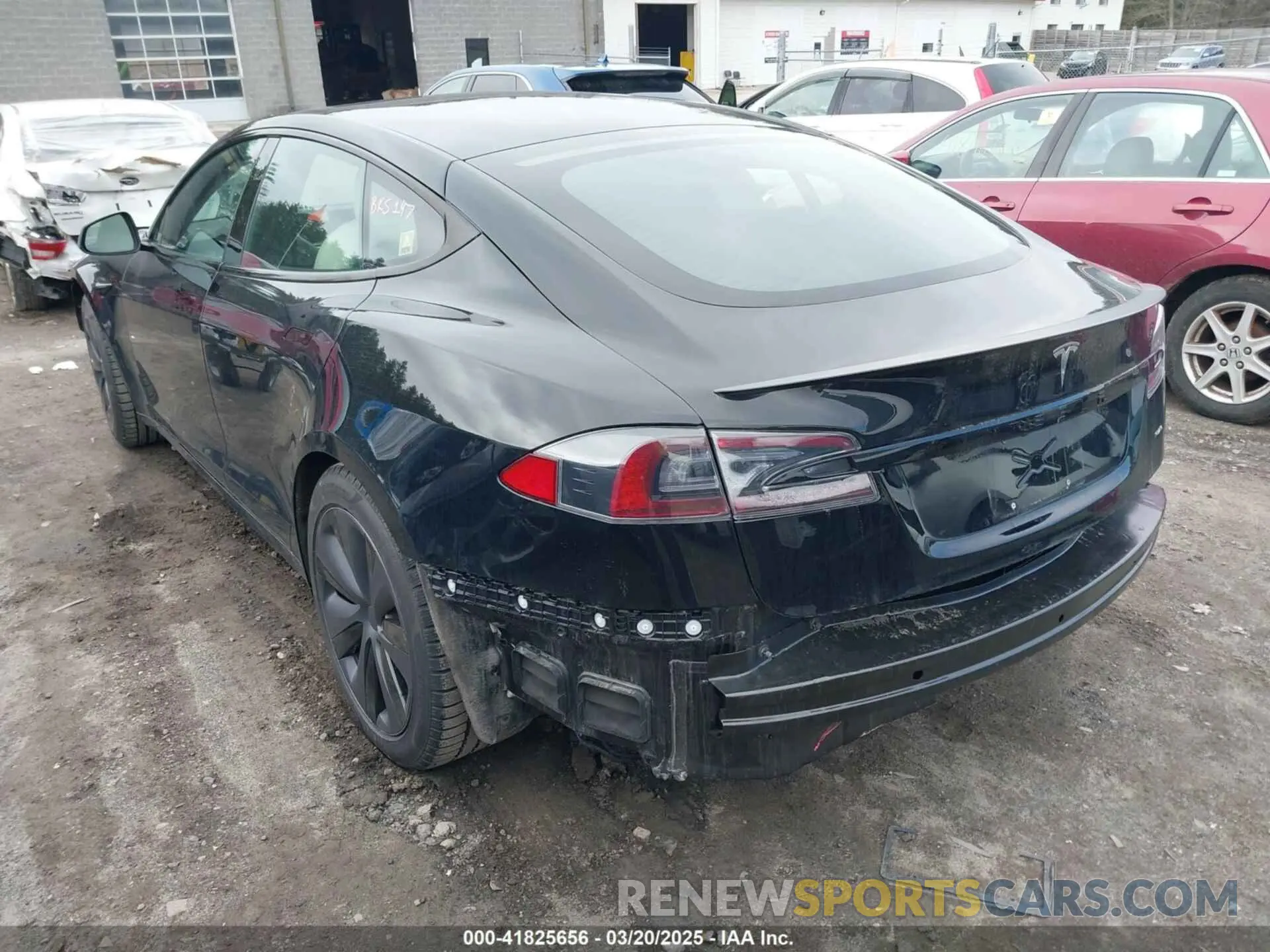 3 Photograph of a damaged car 5YJSA1E69MF439147 TESLA MODEL S 2021