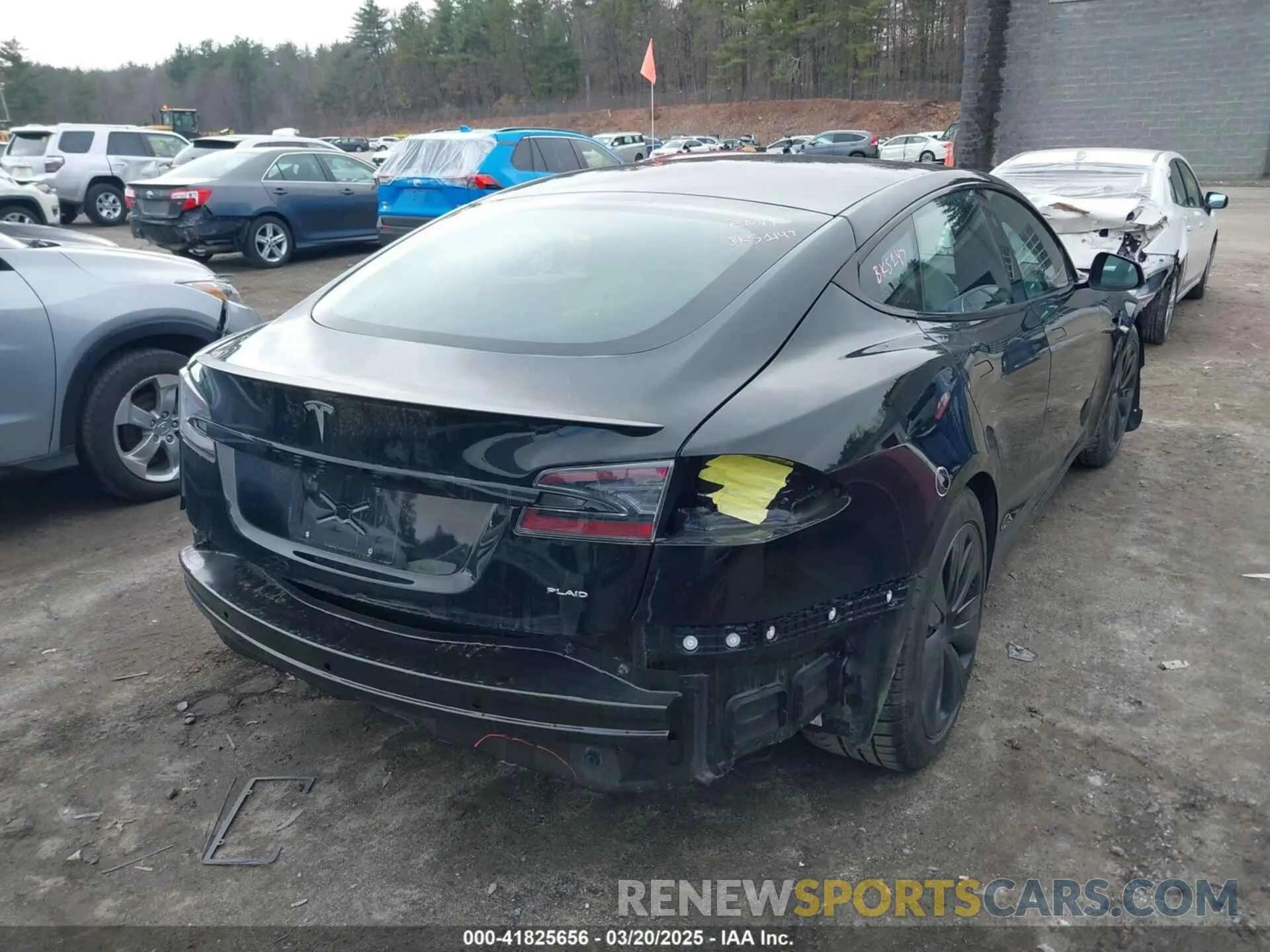 4 Photograph of a damaged car 5YJSA1E69MF439147 TESLA MODEL S 2021