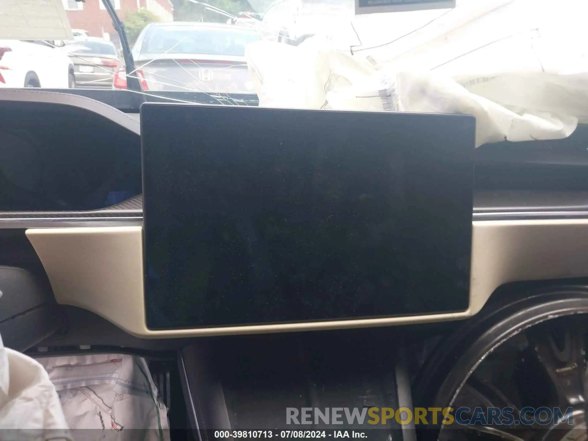 17 Photograph of a damaged car 5YJSA1E69MF442680 TESLA MODEL S 2021