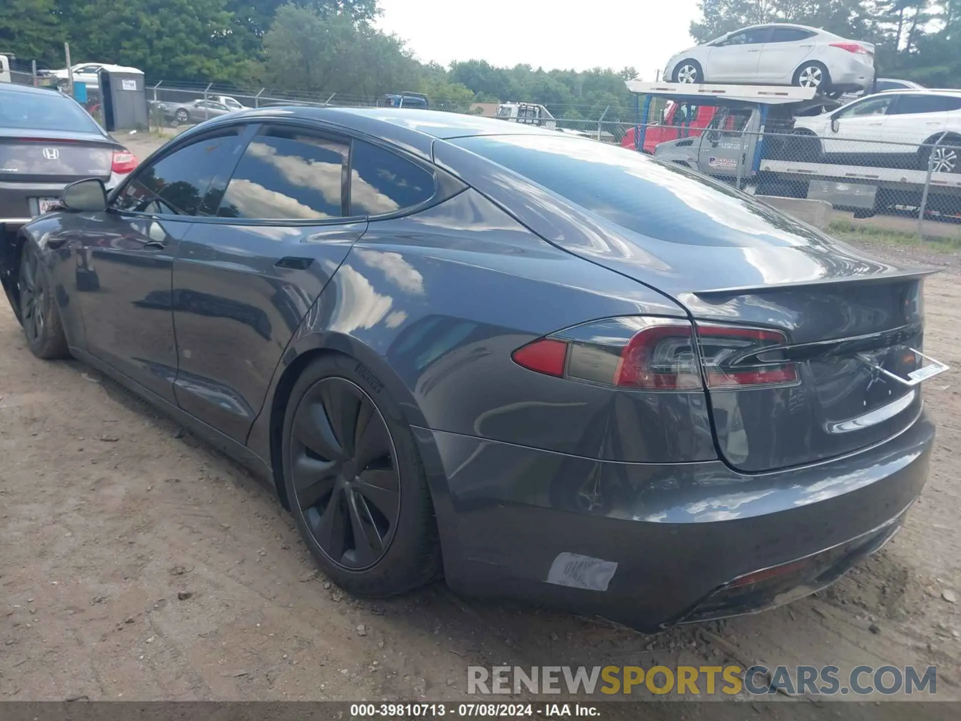 3 Photograph of a damaged car 5YJSA1E69MF442680 TESLA MODEL S 2021