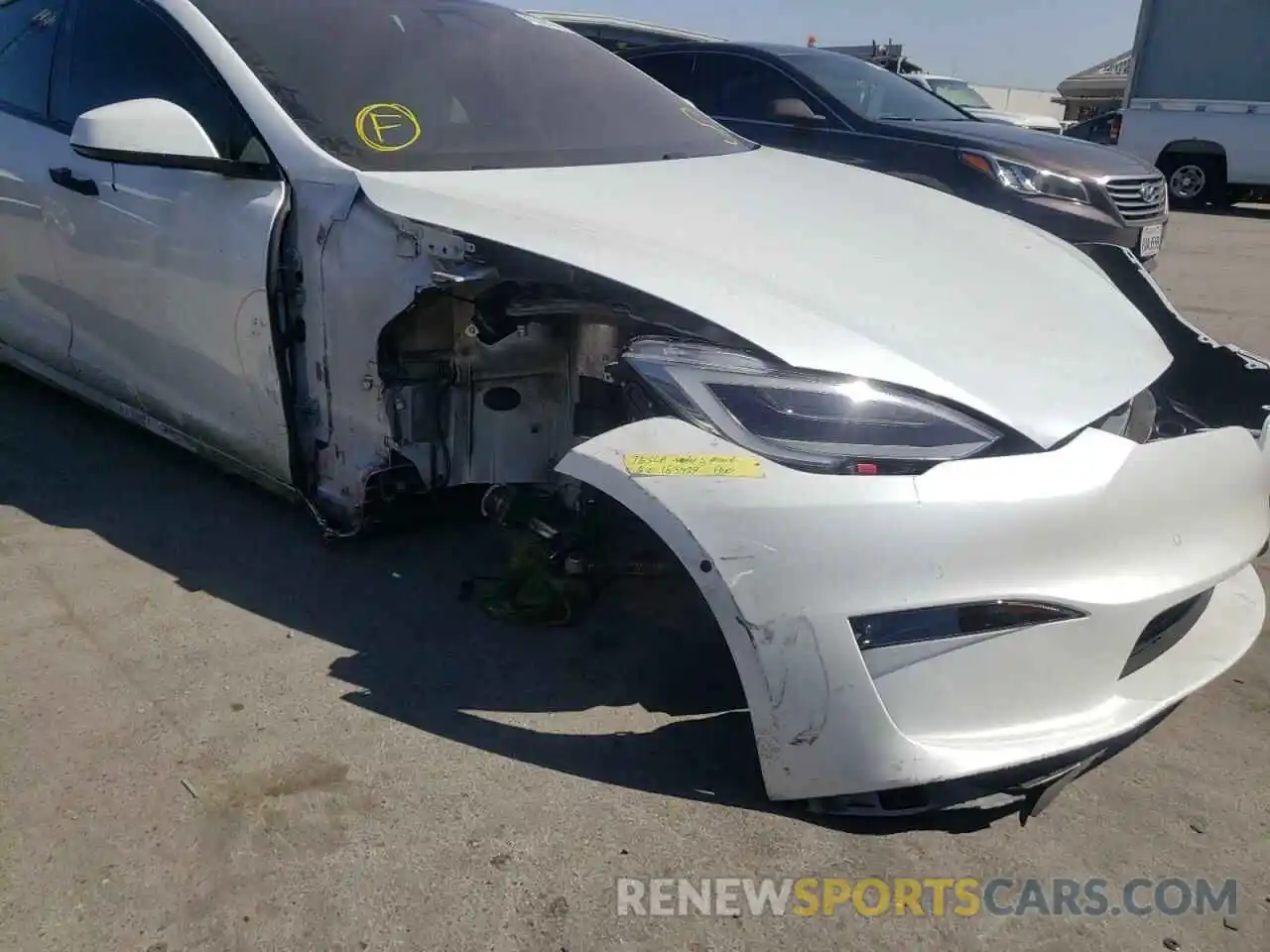 9 Photograph of a damaged car 5YJSA1E69MF446938 TESLA MODEL S 2021