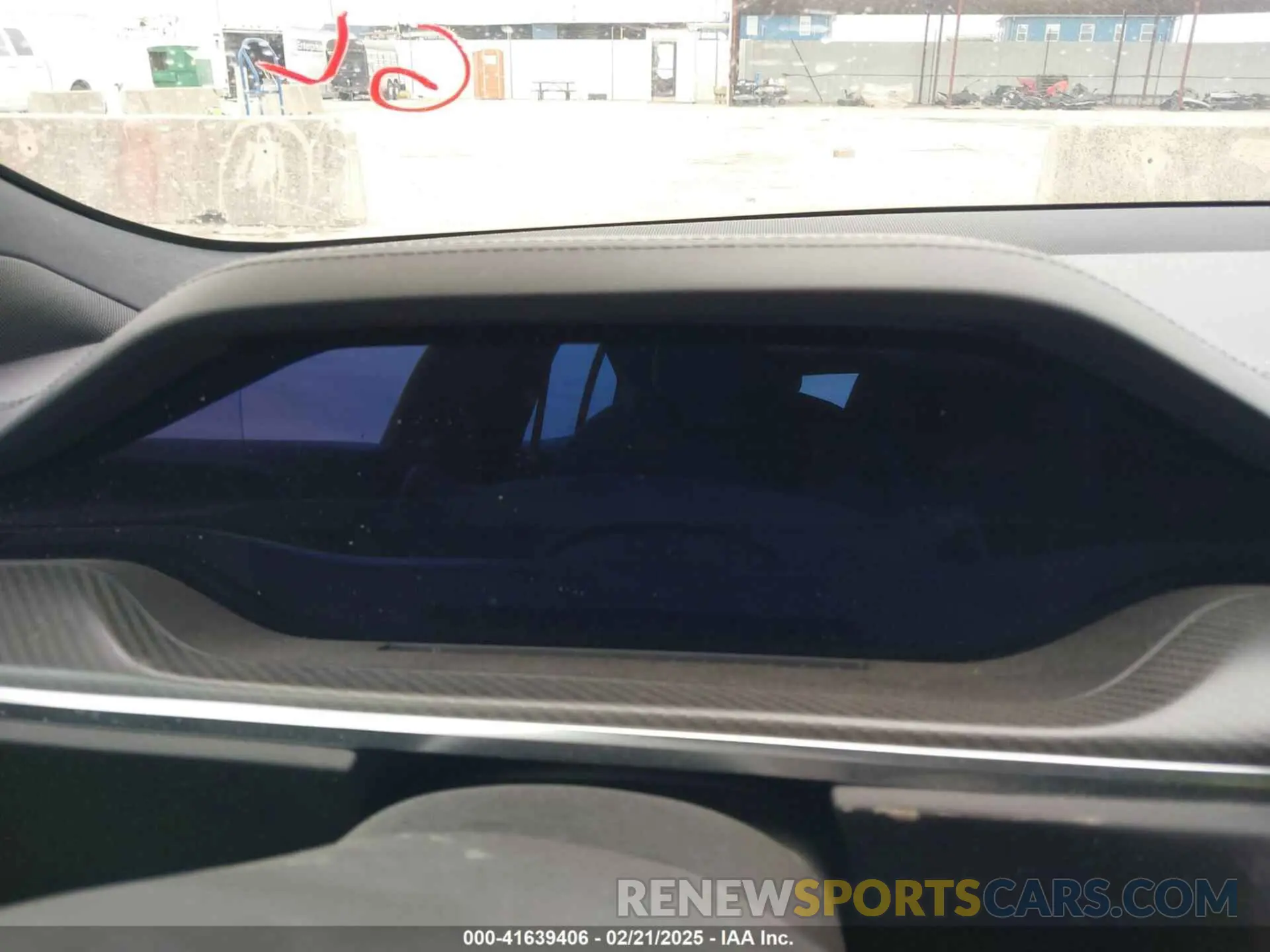 11 Photograph of a damaged car 5YJSA1E69MF452593 TESLA MODEL S 2021