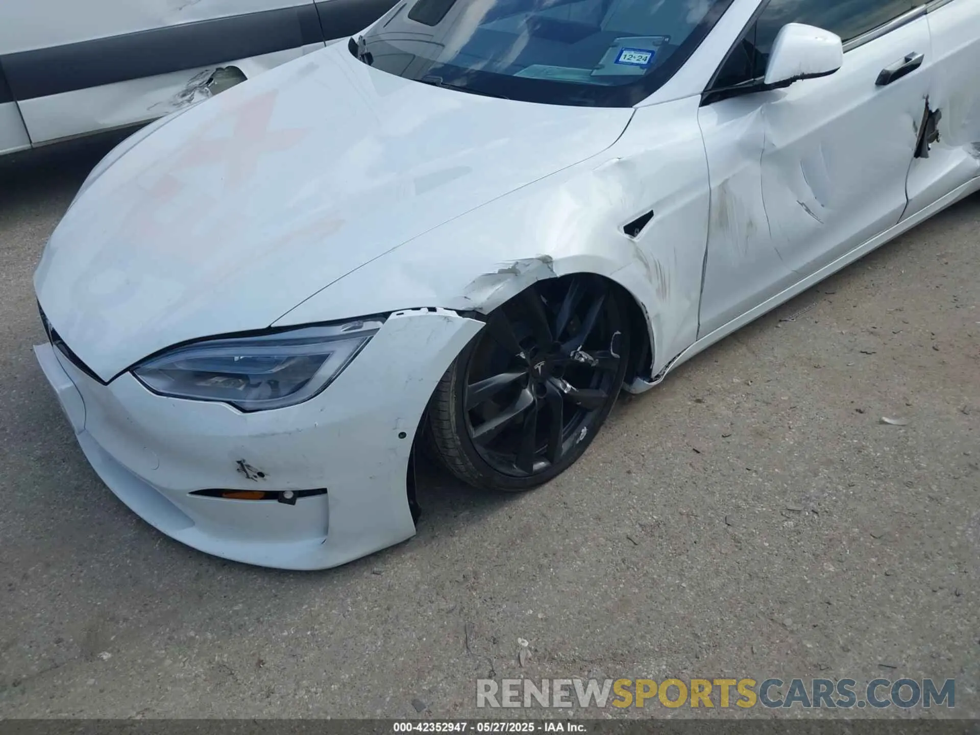6 Photograph of a damaged car 5YJSA1E6XMF452747 TESLA MODEL S 2021