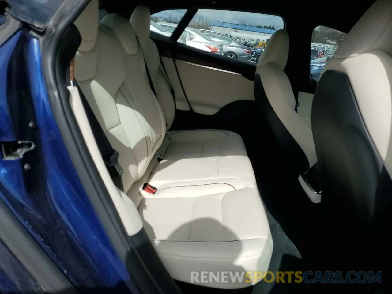 10 Photograph of a damaged car 5YJSA1E6XMF455390 TESLA MODEL S 2021