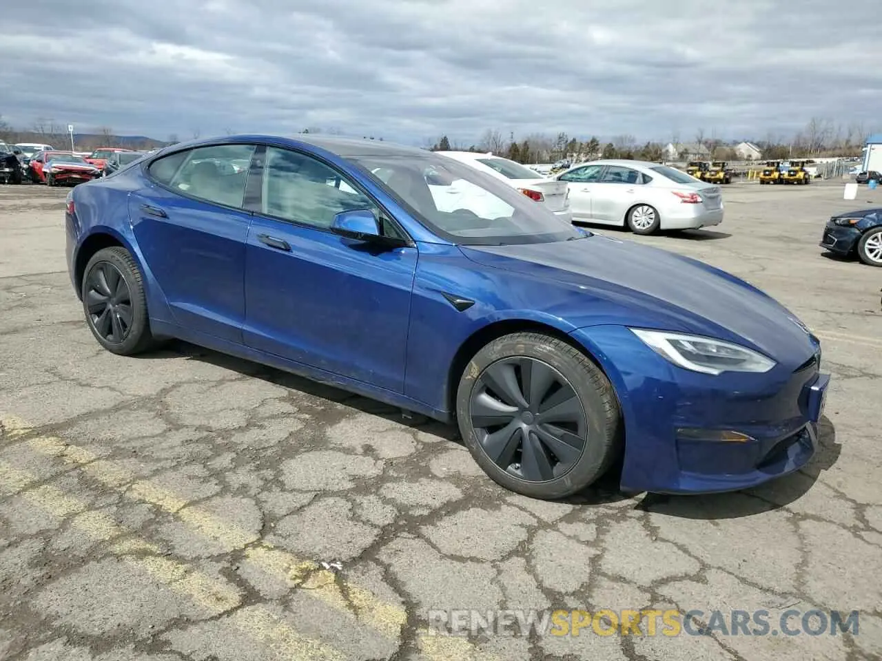 4 Photograph of a damaged car 5YJSA1E6XMF455390 TESLA MODEL S 2021