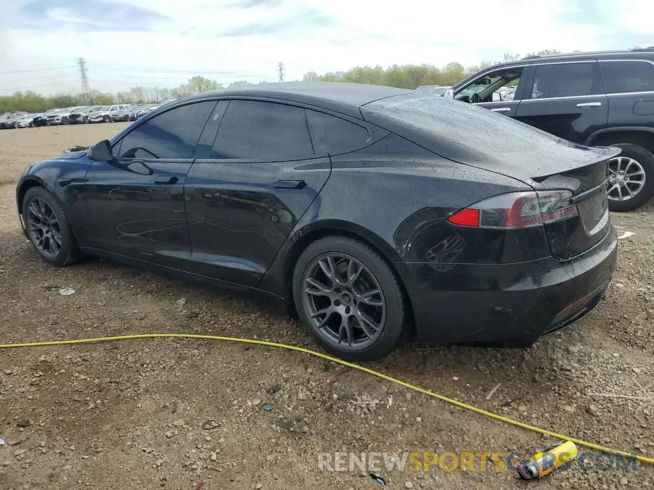 2 Photograph of a damaged car 5YJSA1E6XMF456295 TESLA MODEL S 2021