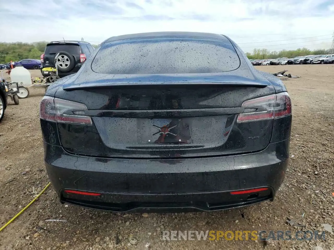6 Photograph of a damaged car 5YJSA1E6XMF456295 TESLA MODEL S 2021